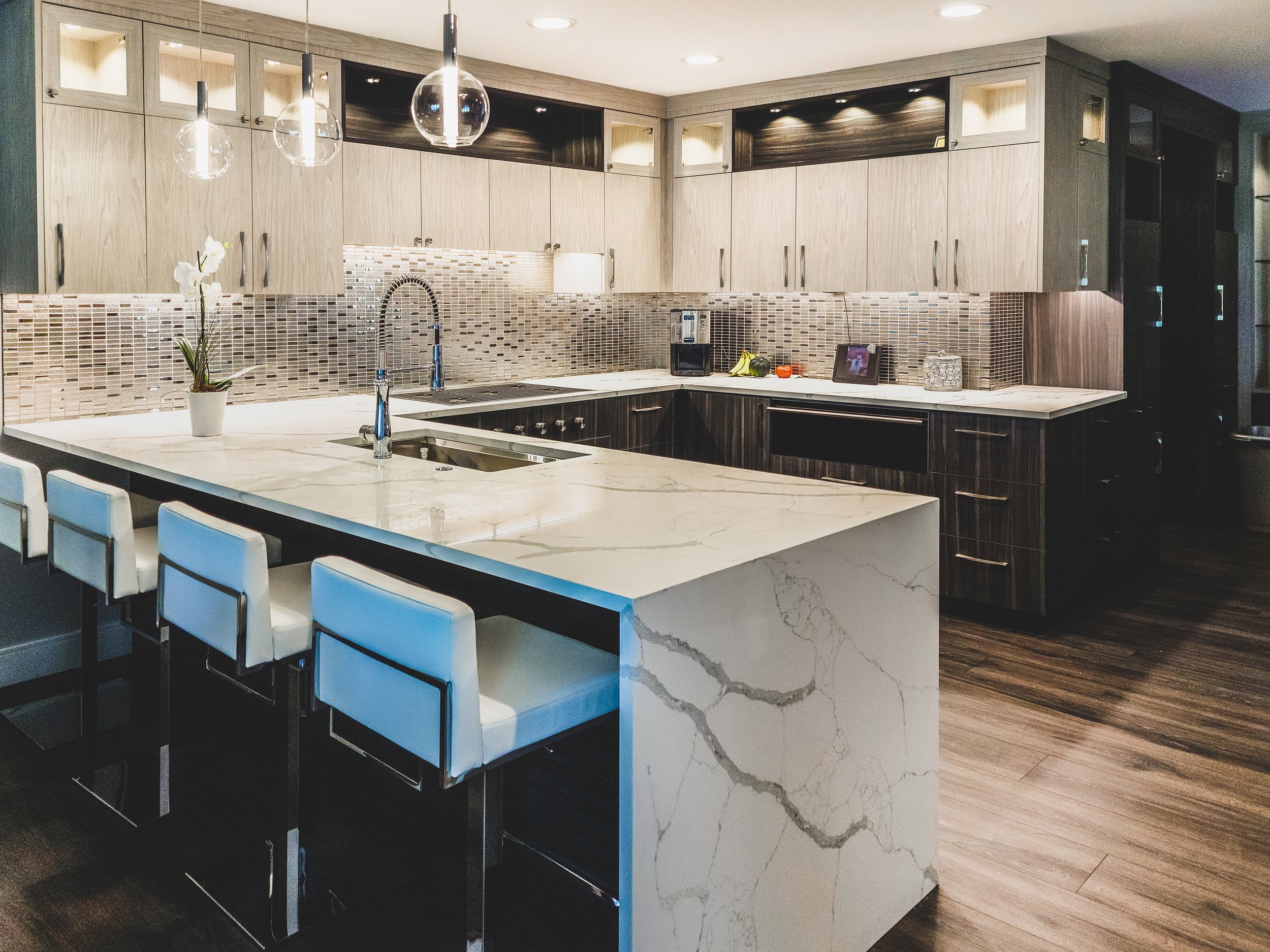 Fred and Lynn's Kitchen1.jpg