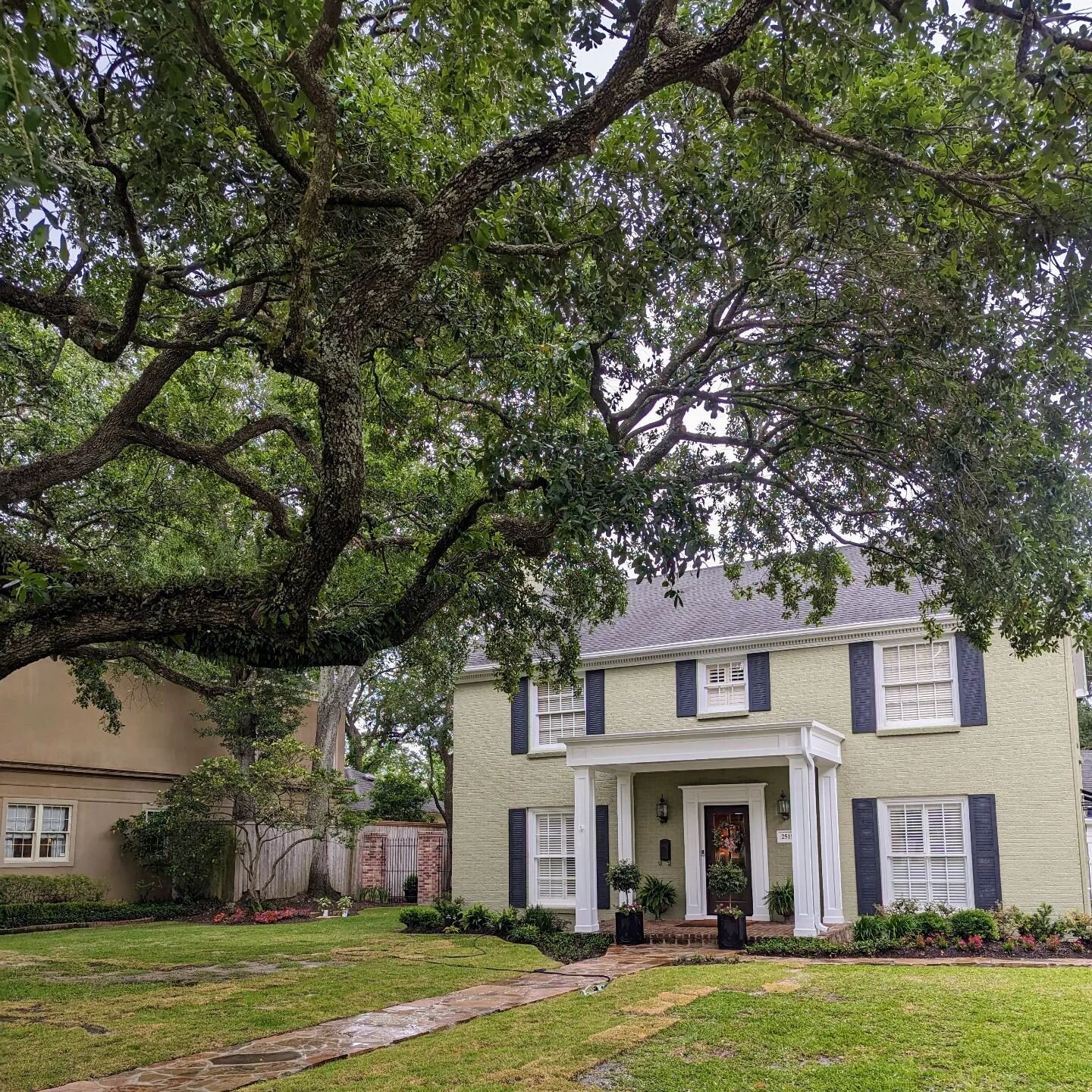 Big, huge thanks to this year's Preservation Bash: Fiesta in the Oaks hosts, Jimmy &amp; Tammy Stark! They bought their beautiful house on Long nearly two years ago and have quickly made it a home.

Come see it Saturday and help us celebrate 30 years