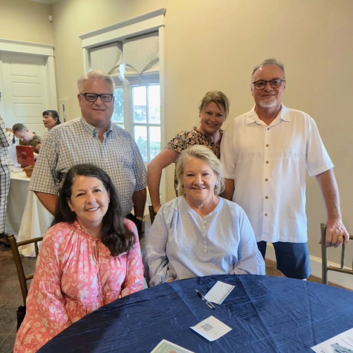 Thank you to everyone who helped us celebrate 30 years of the Oaks Historic District last night at @the_laurels! From city officials, to residents and supporters, our membership drive was a huge success. Thank you for your continued support and inter