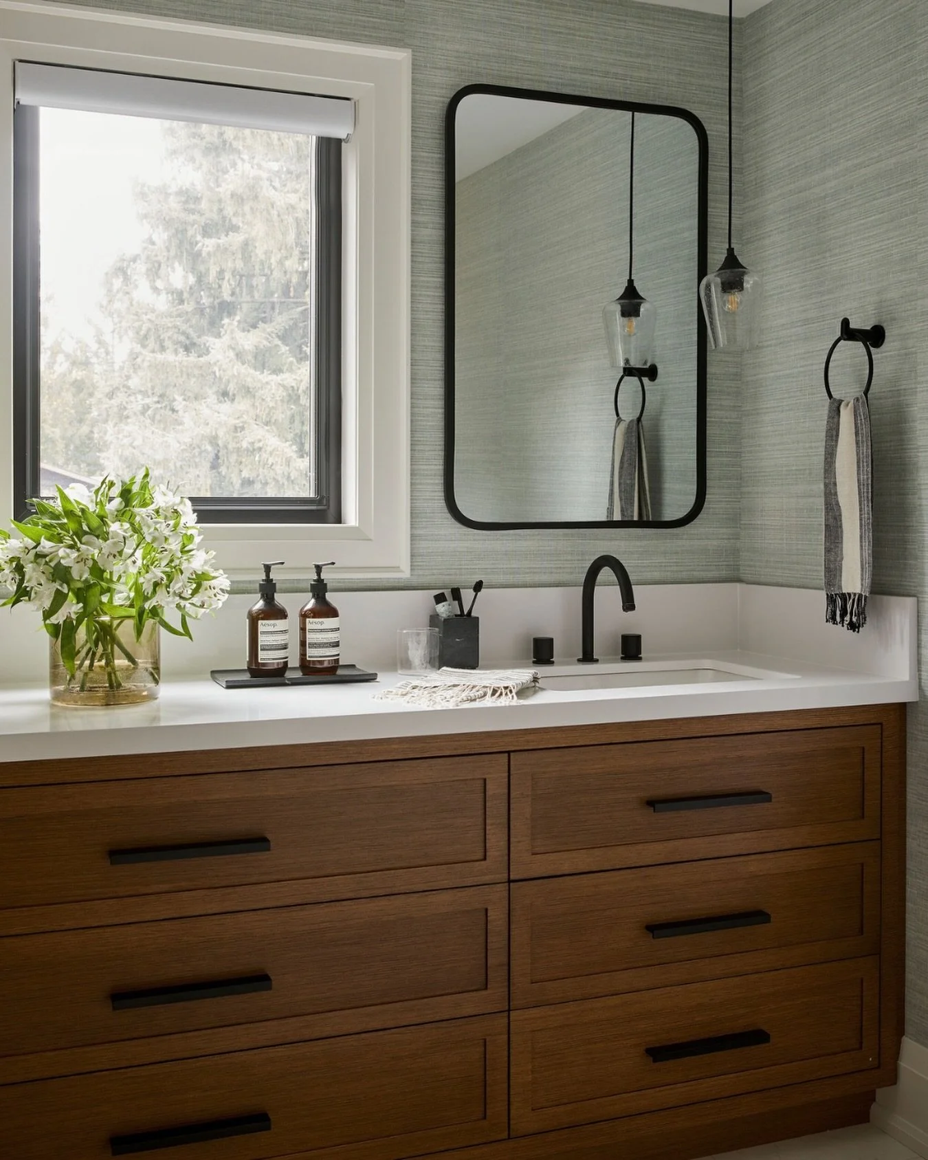 A vanity moment where thoughtful placement and natural light make getting ready feel effortless.

Designed by DebraLillianDesign @debra_salmoni 

#interiordesign #bathroomdesign