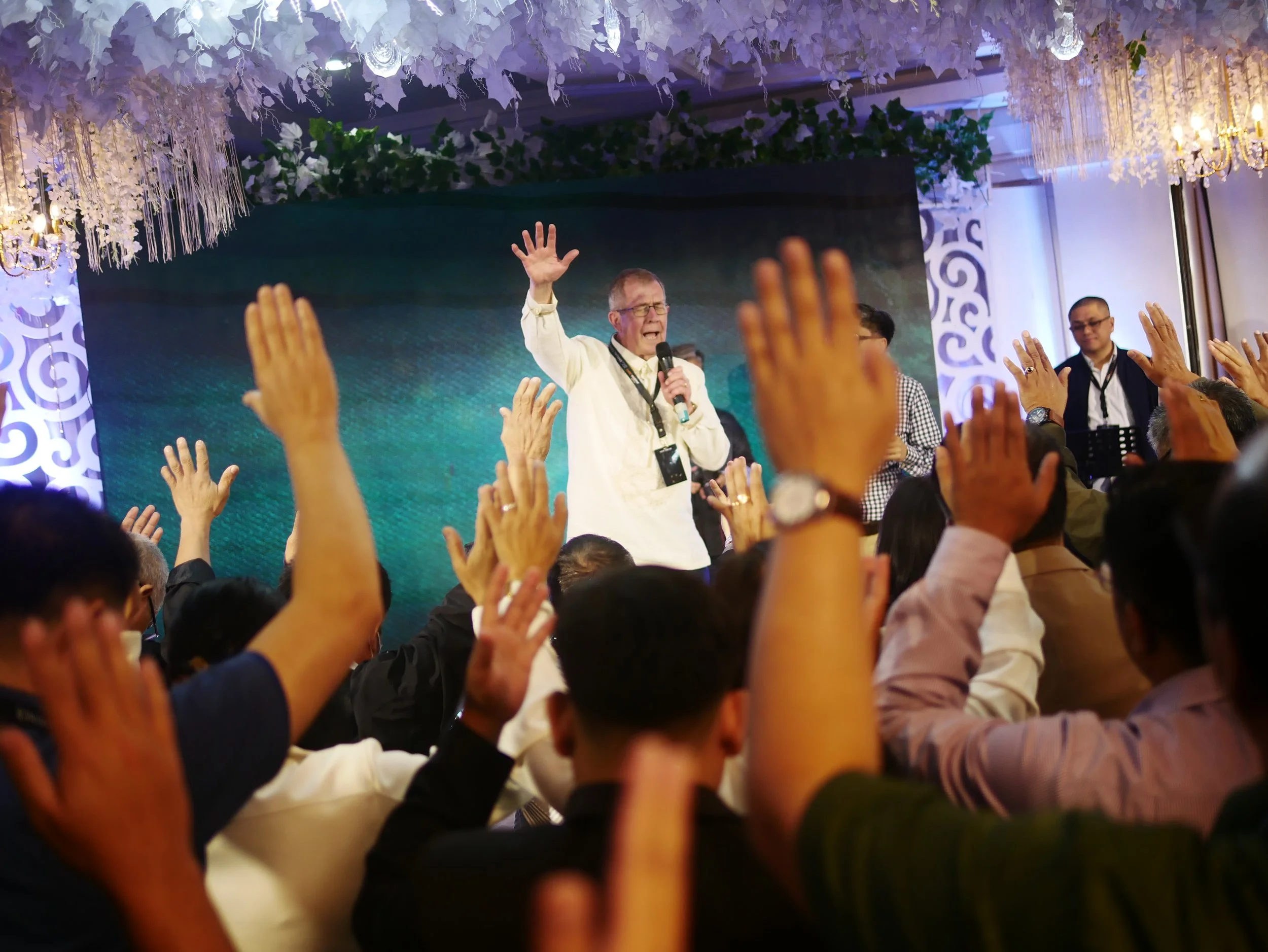 Bishop Scott Jones to visit Churches Across the Conference