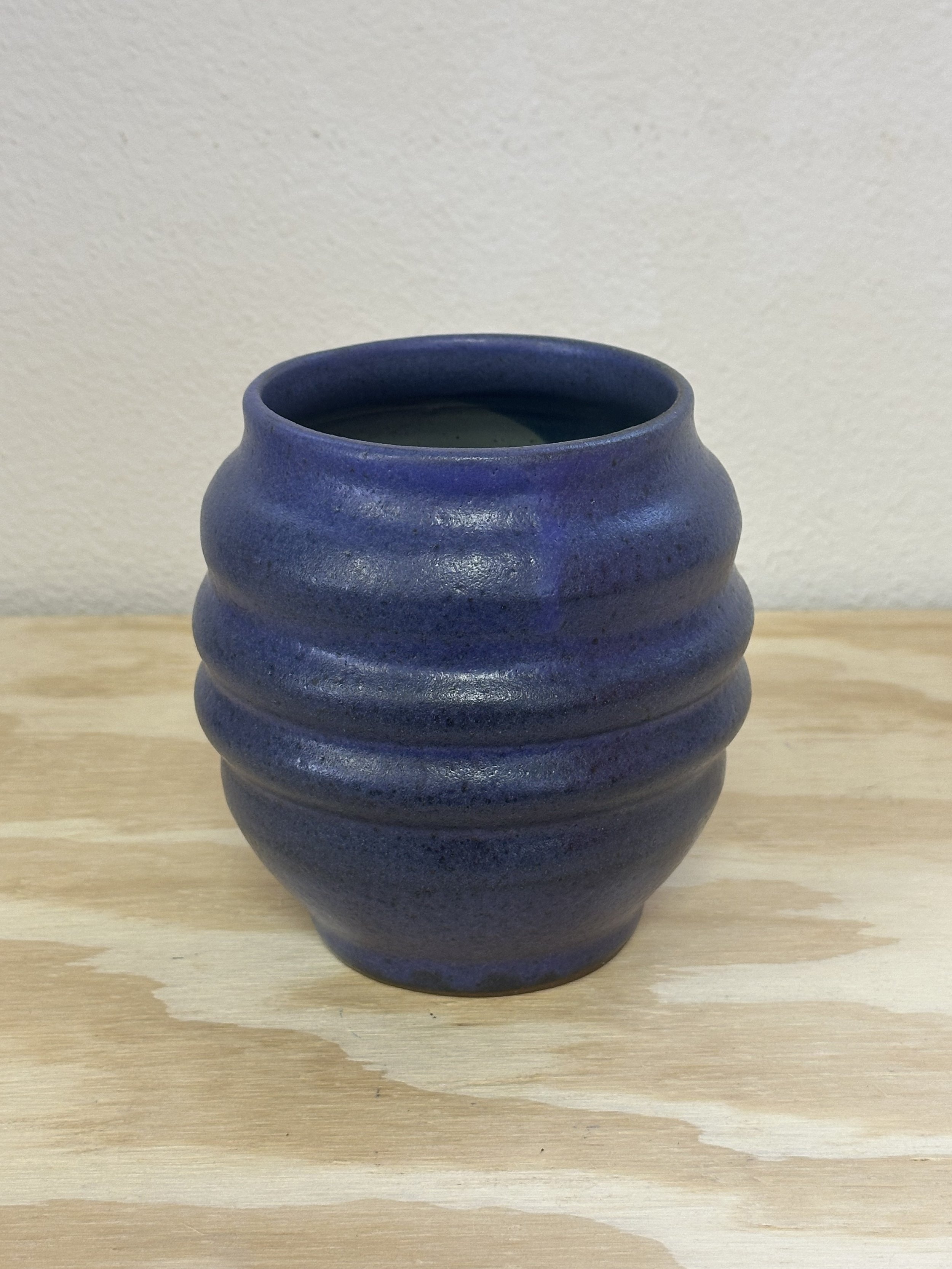 dark purple wavy vase