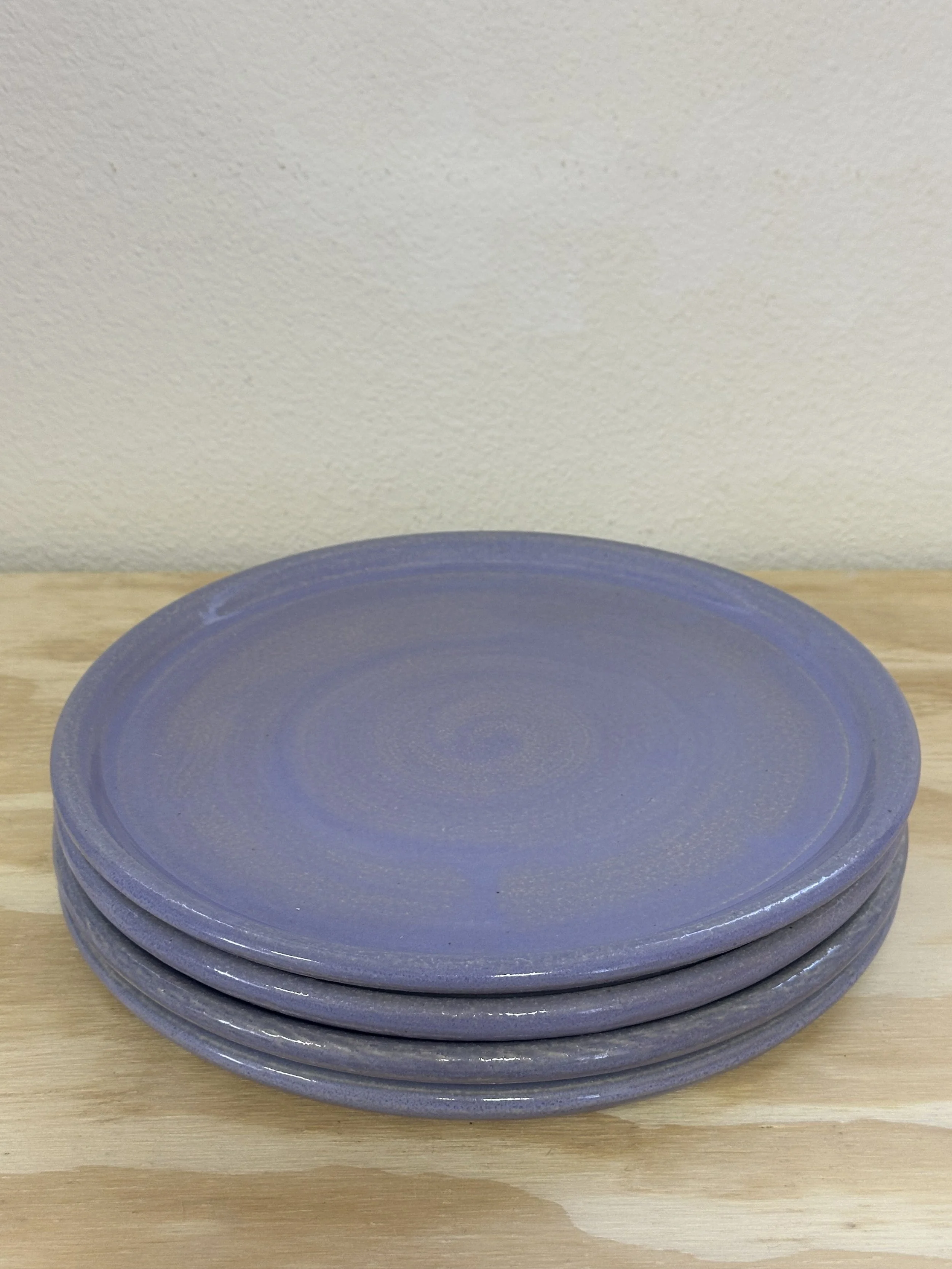 11" bubble plate in lavender