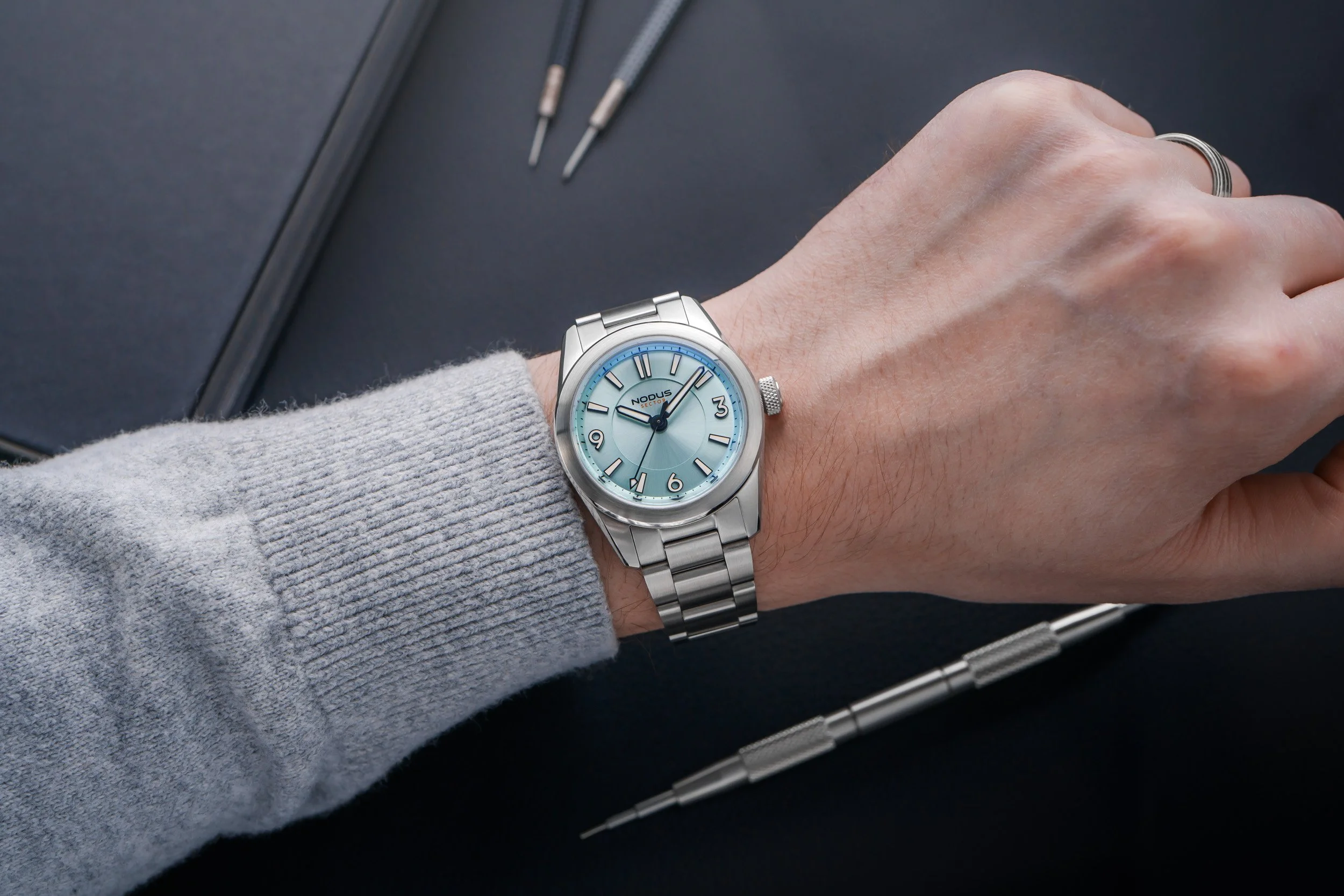 NODUS Watches / ノダス ウォッチ SECTOR II フィールド チタニウム 