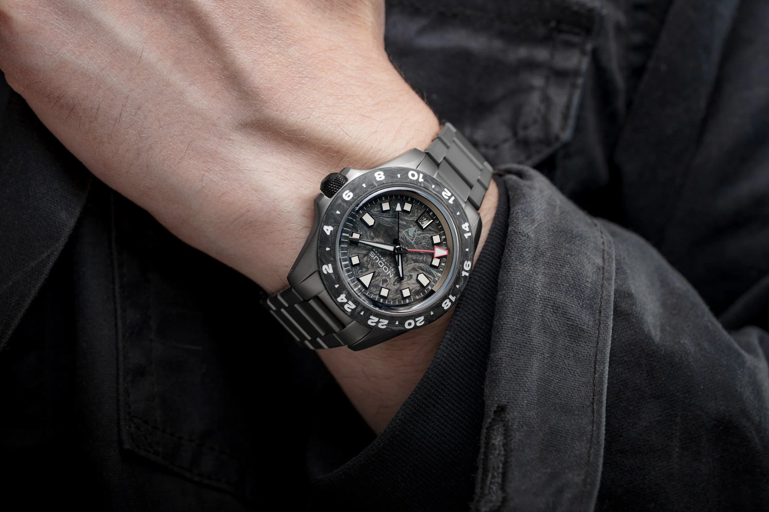 Nodus-x-Raven-TrailTrekker-Carbon-WEB-20.jpg