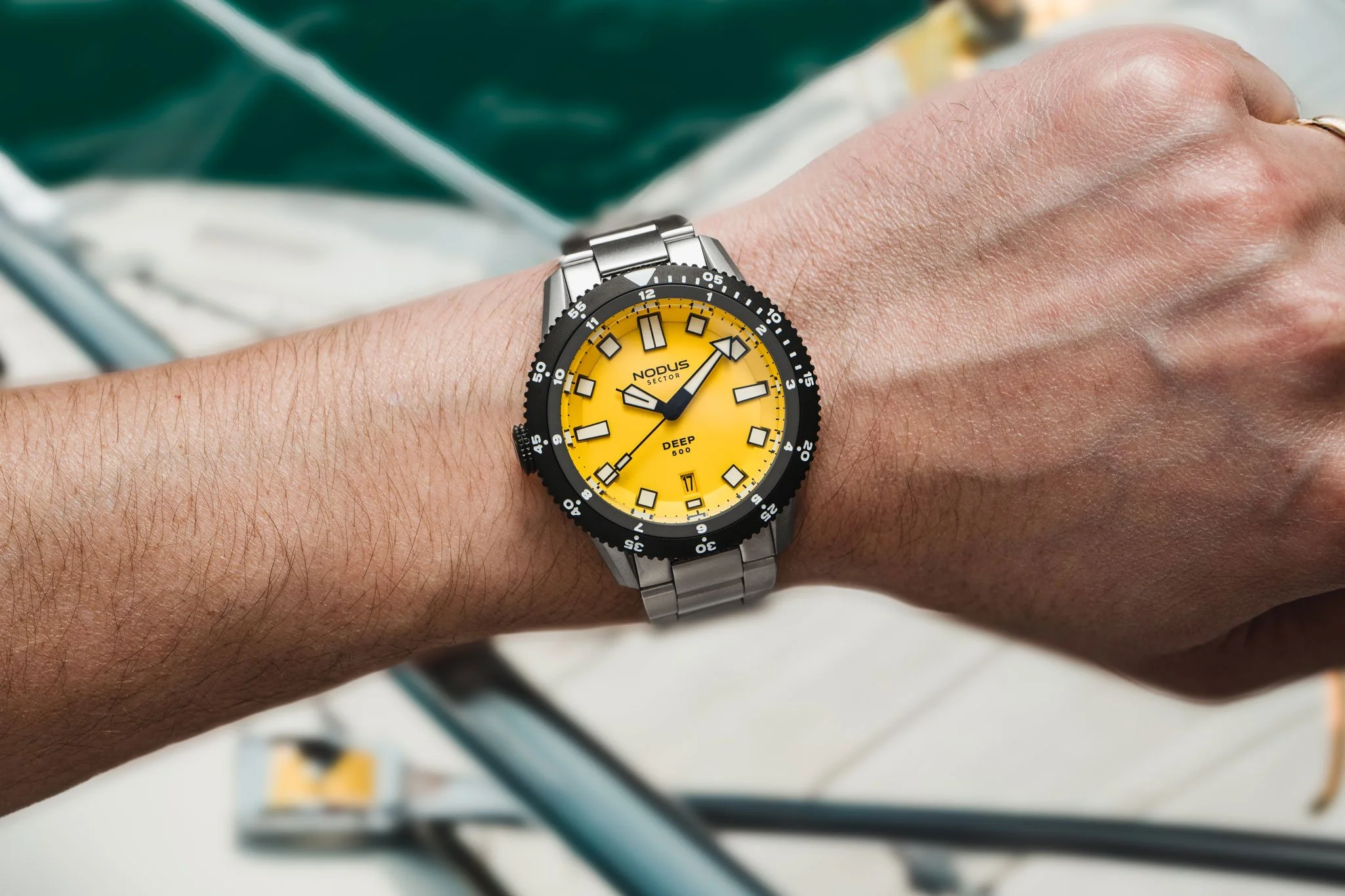 Sector Deep Flare Destro — Nodus Watches