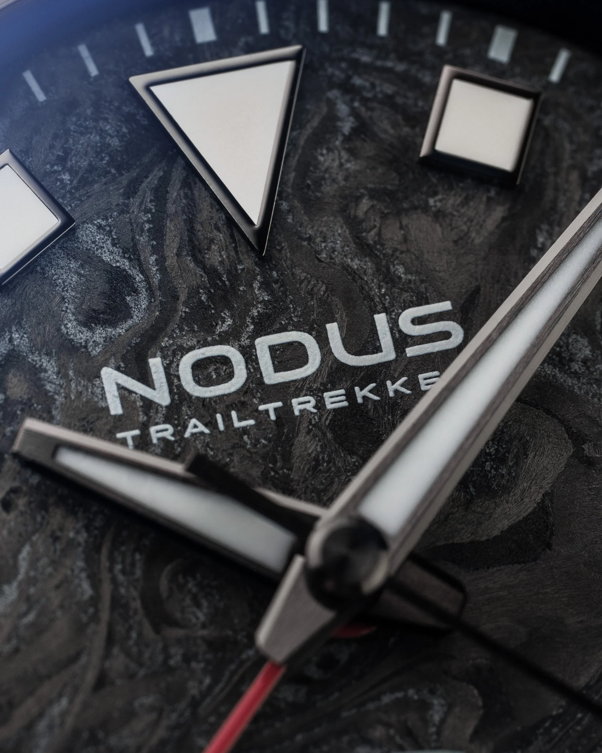Nodus-x-Raven-TrailTrekker-Carbon-WEB-11.jpg