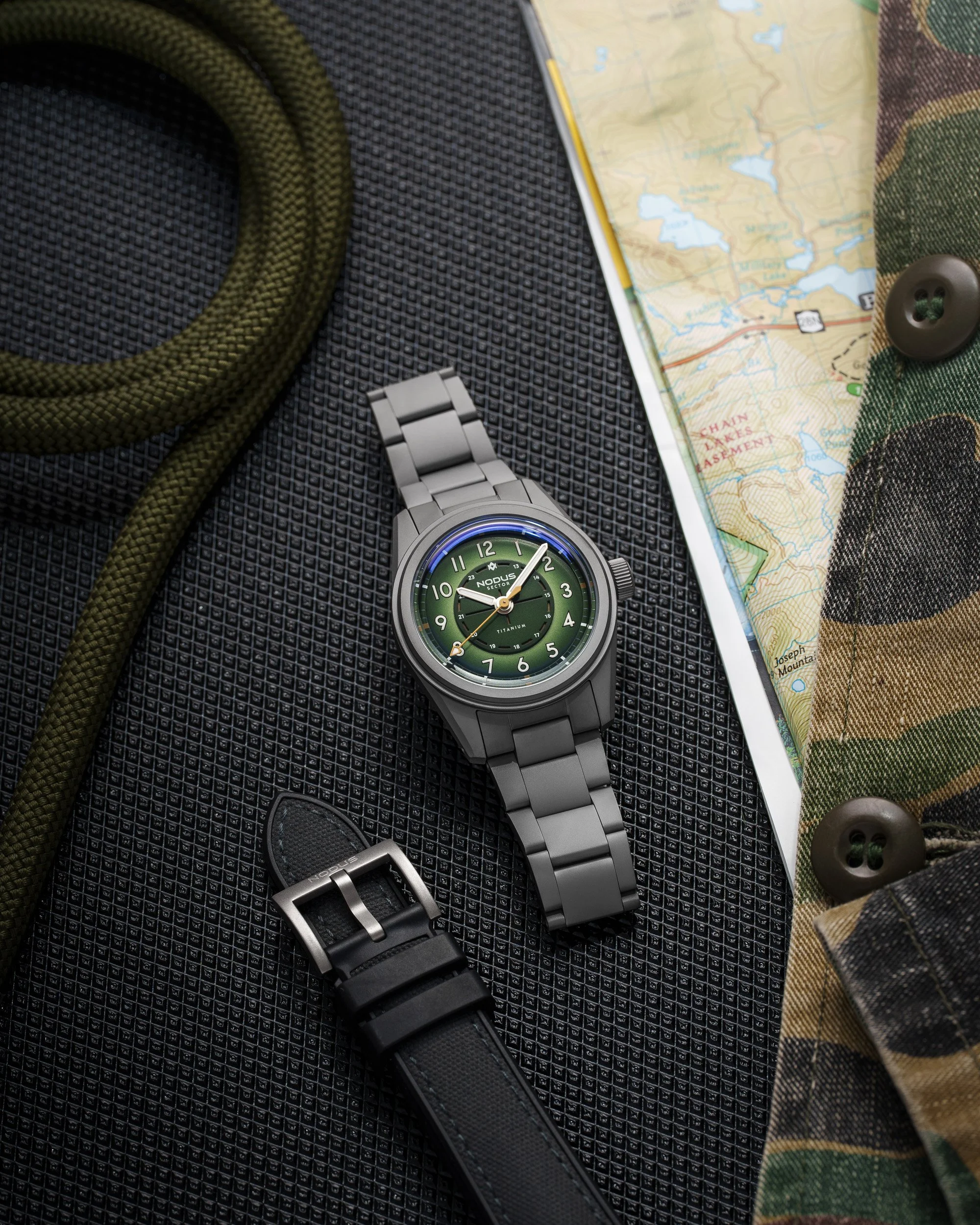 Nodus-Sector-II-Field-Ti-Bracelet-WEB-1.jpg