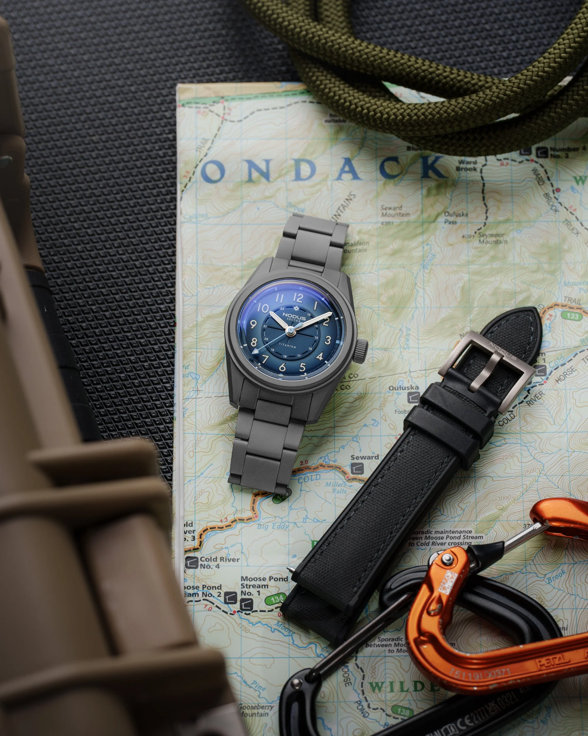 Nodus-Sector-II-Field-Ti-Bracelet-WEB-11.jpg