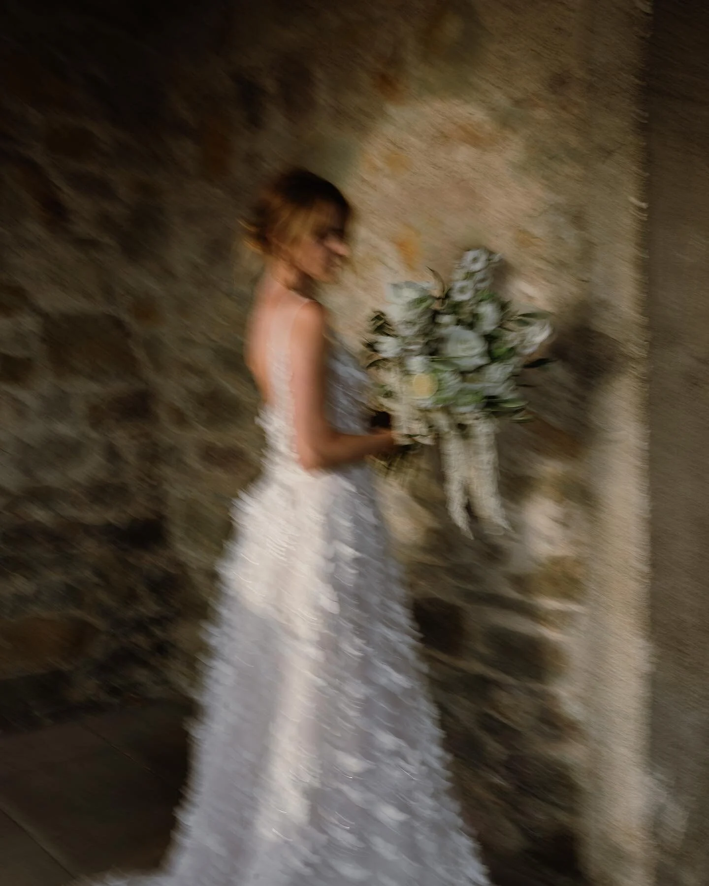 The Mrs. 

First impressions from yesterday&rsquo;s shoot in Weinheim. 

Konzept: @nataschabruder.fotografie 
Location: @wachenburg_weinheim 
Brautpaar: @keepinajar_ 
Braut: @sophiasroseworld 
MUAH: @sabinelaloba 
Brautkleider: @meinbrautkleid 
Herre