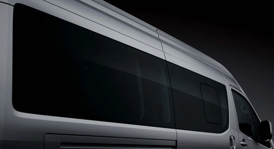 Toyota Hiace Bus13.jpeg