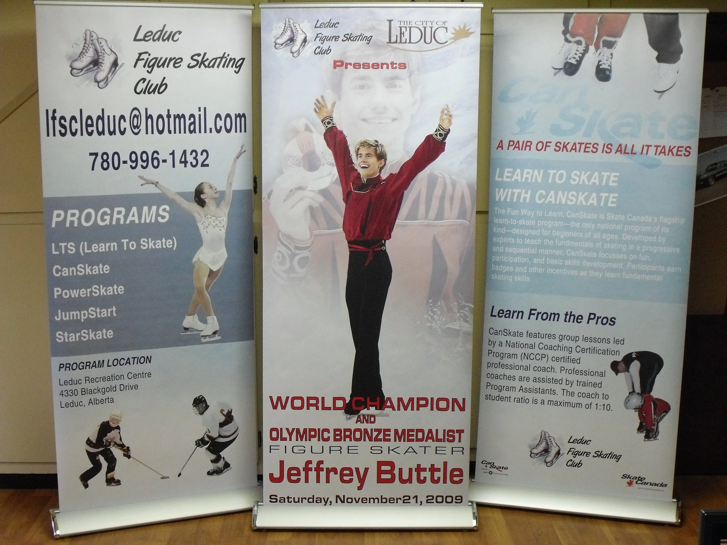 Retractable Banners.JPG