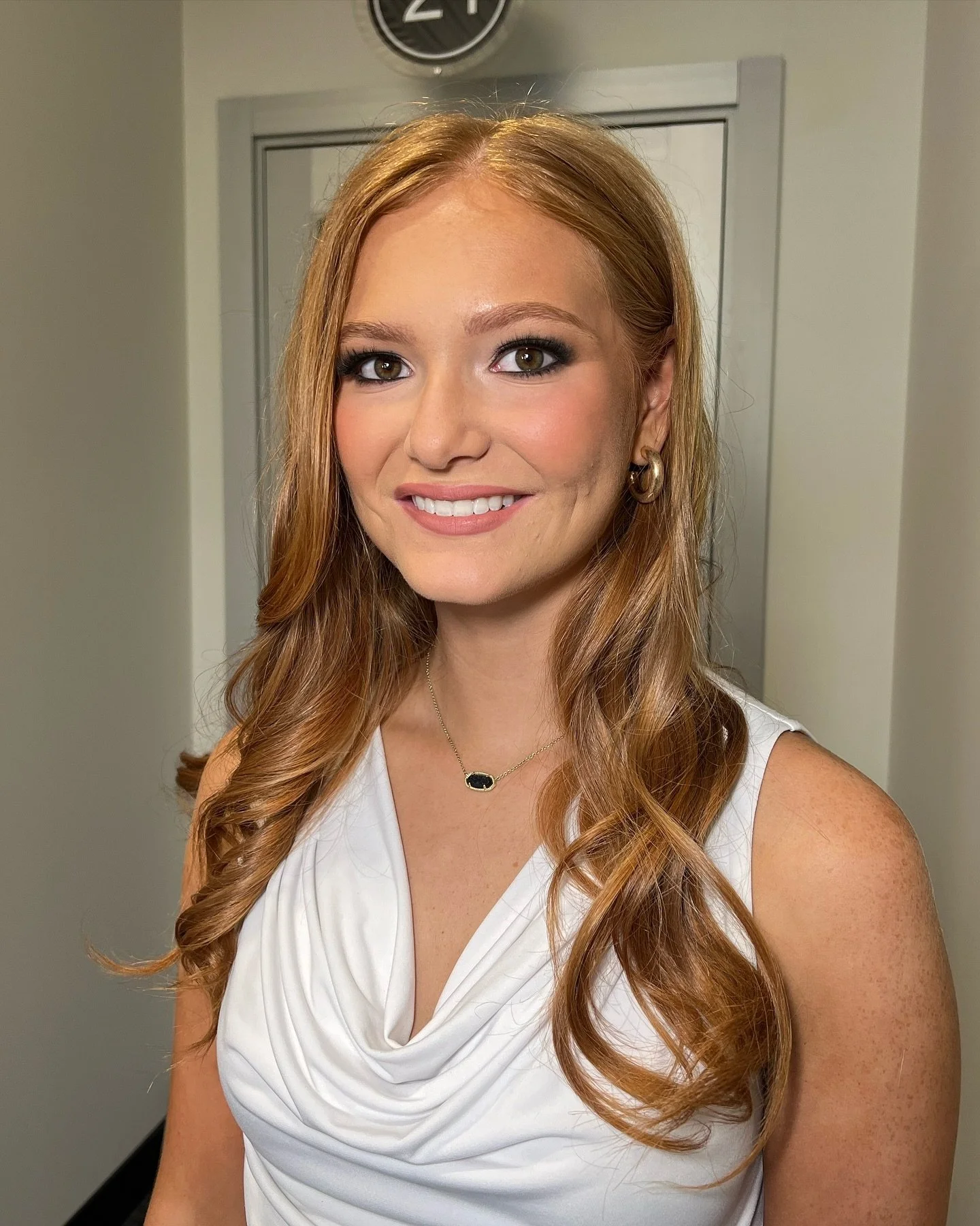Pageant Glam on Demi, a.k.a. Dickson County Fair Royalty. 👑

Hair by Kerri

#charlottetilbury #nashville #nashvillemua #nashvillemakeup #nashvillemakeupartist #mua #makeupartist