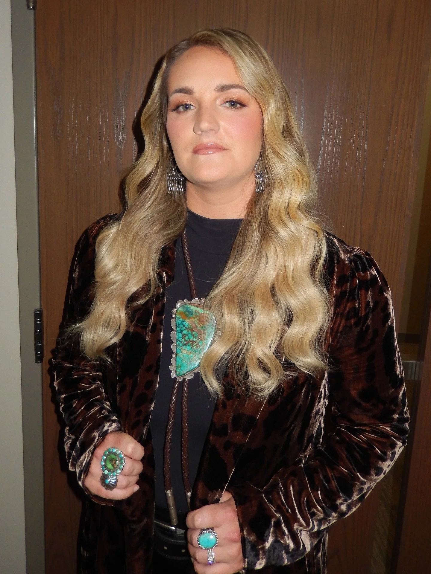 @emersondaymusic for @gmadoveawards 📿
Hair by @hmbycait 
Jewelry: @lanterndancergallery