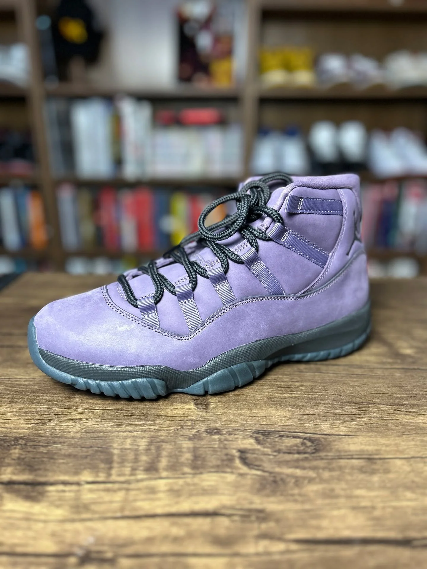 The Jordan 40 'Mojave' references Las Vegas' landscape and bright lights. Full reviewing coming soon.