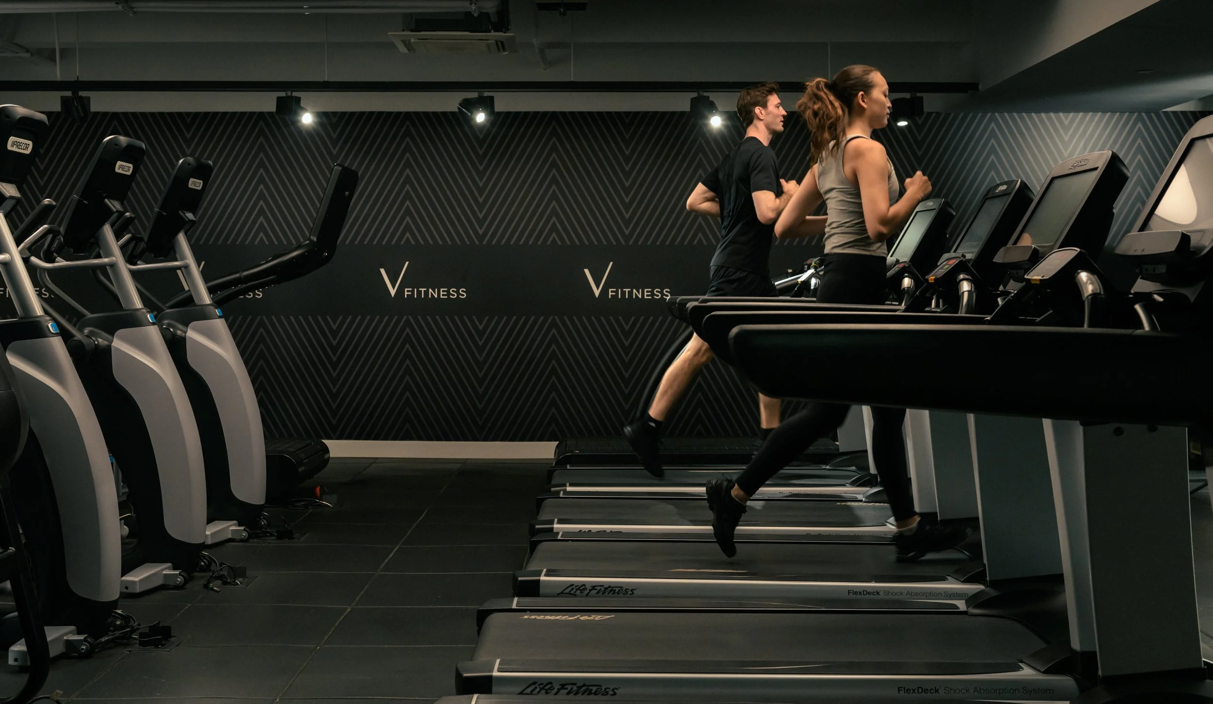 V Fitness13670.jpg