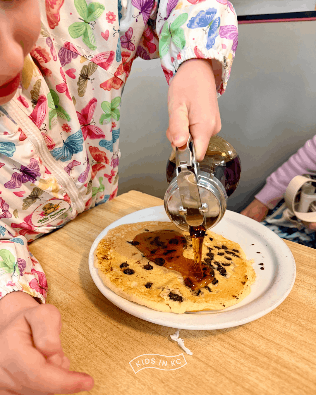 otto's cafe_pittsburg kansas_kidsinkc (4).png