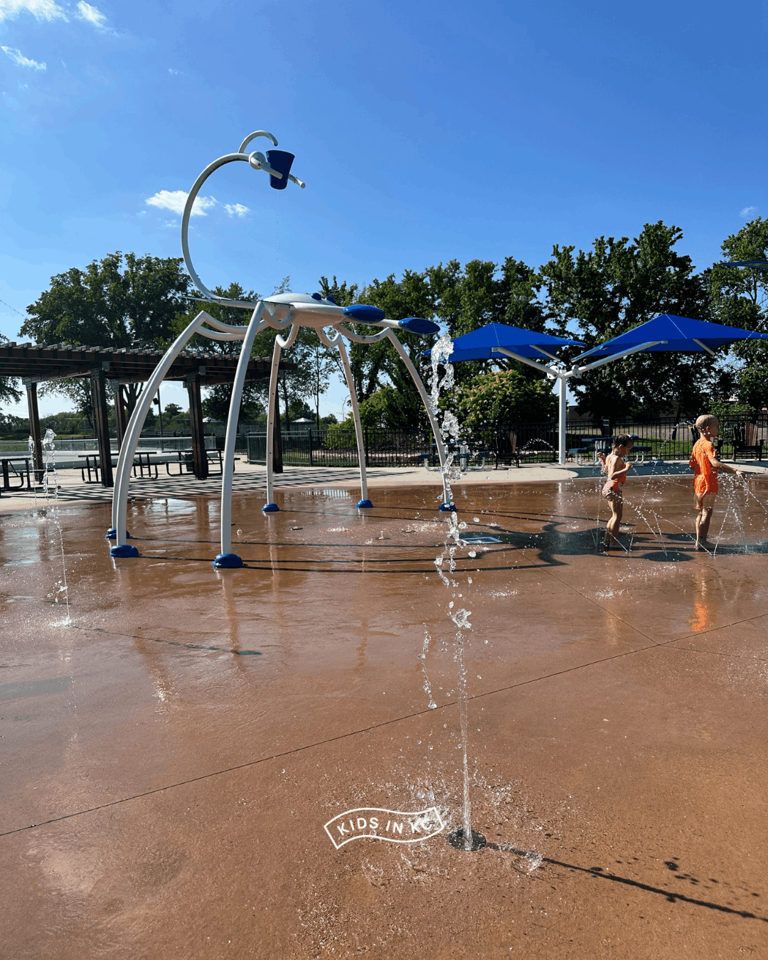 splash parks_kansas city metro_kidsinkc_lea mckeighan north.png