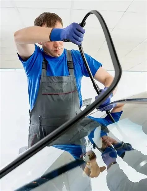 Auto Glass Repair Service in Independence, MO