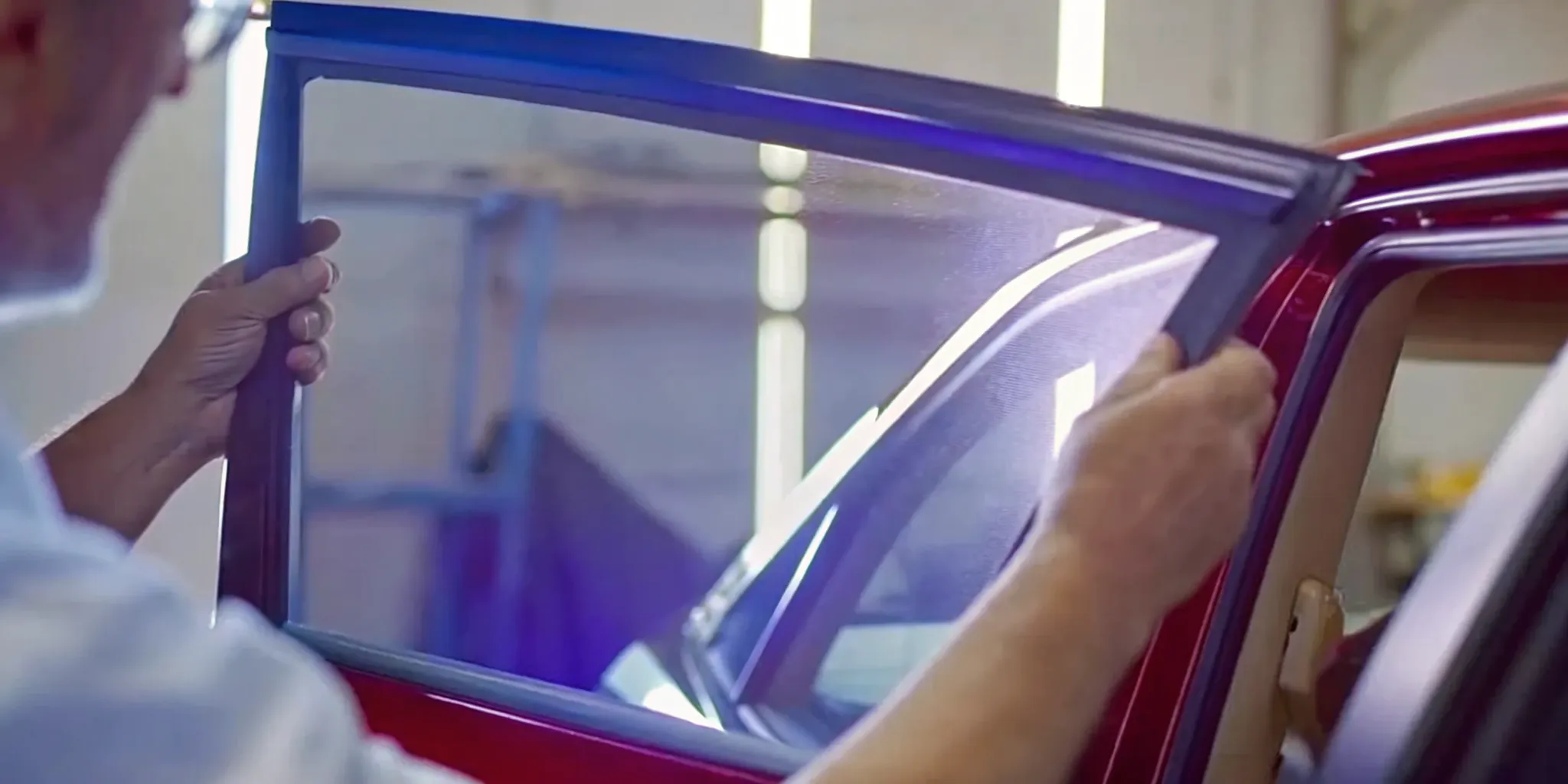 Your Guide to Back Glass Replacement in Independence, MO