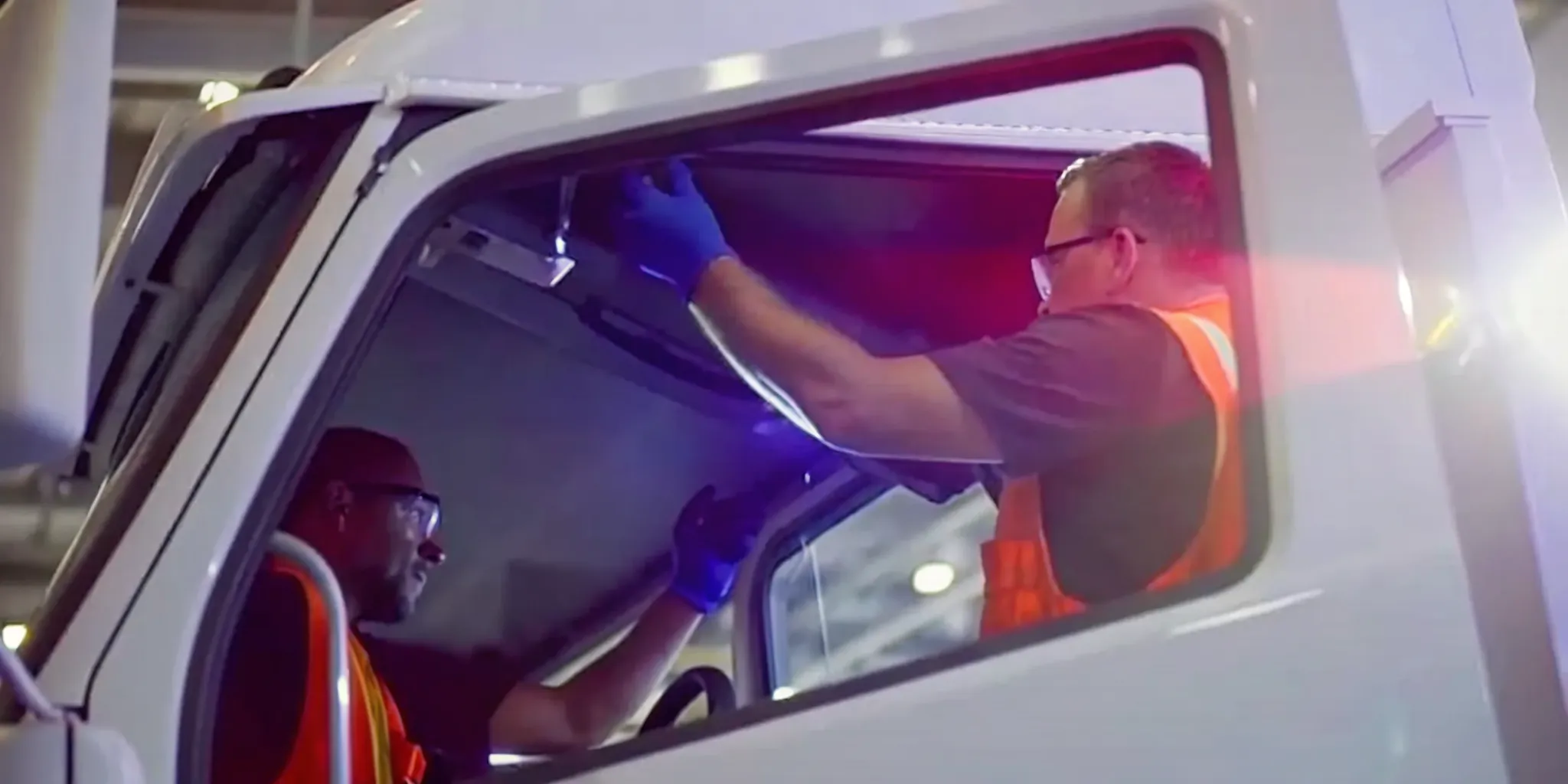 Commercial Truck Glass Repair in Kansas City, MO: A Guide