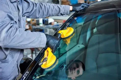 Reliable Auto Glass Repair Service in Leawood, KS
