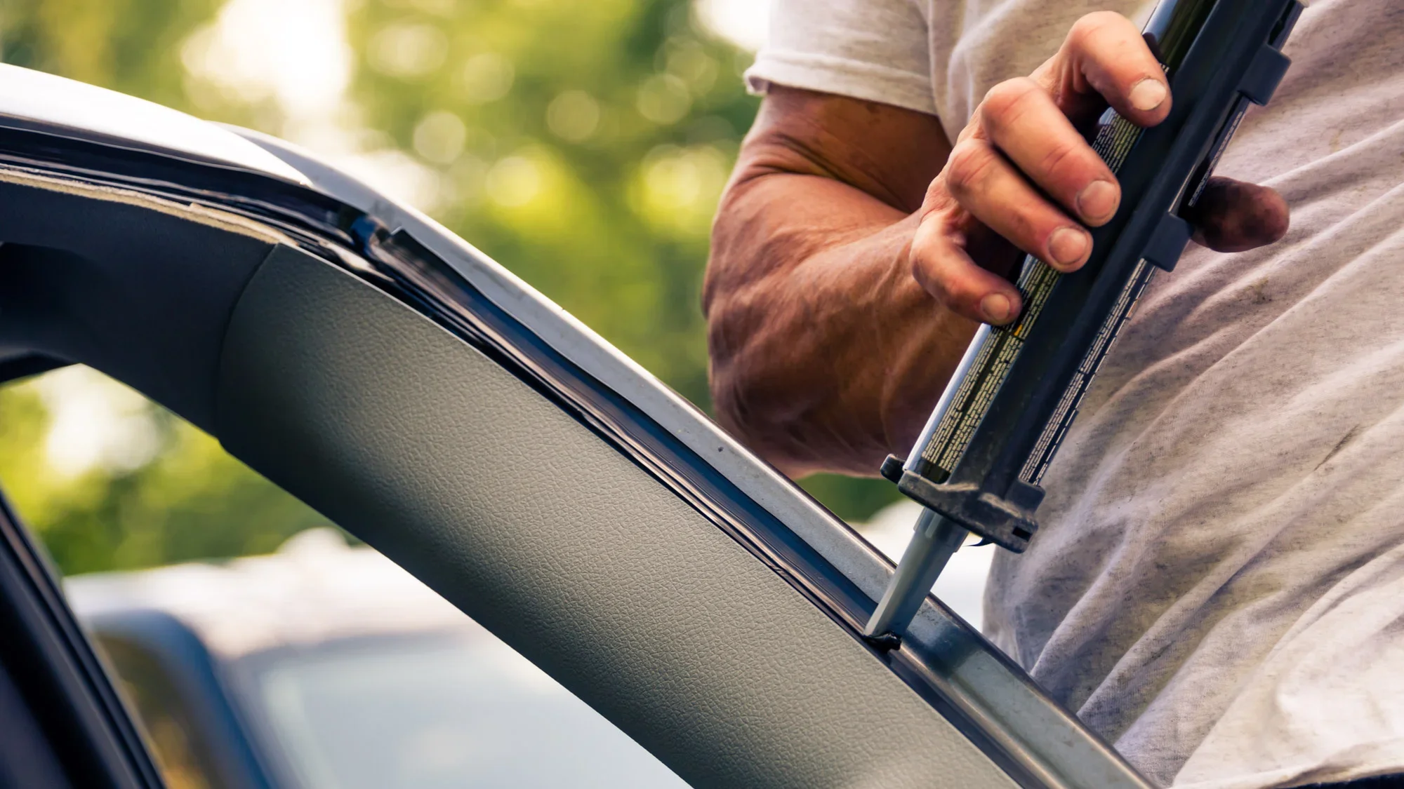 Reliable Auto Glass Repair Service in Shawnee, KS