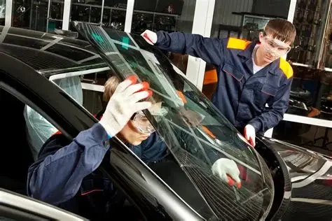 Professional Auto Glass Repair Service in Lake Quivira, KS
