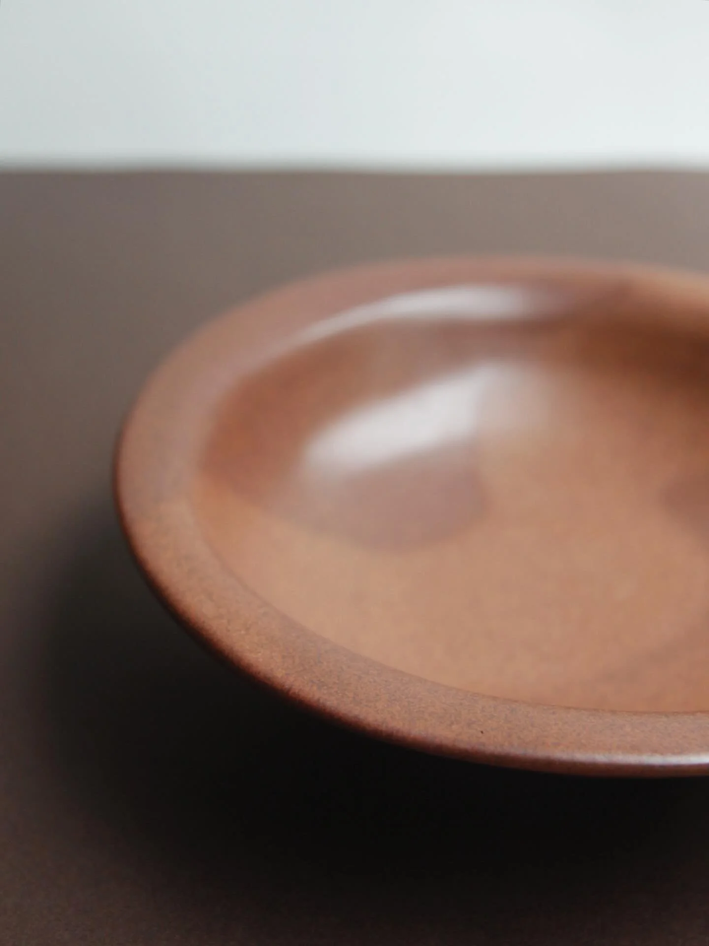 The soft bowl that waited on my shelf for two years to be fired is finally glaze fired and I am delighted with it.

I learnt a technique to create a softness in my wheel thrown bowls from @johndixstudio in 2024 whilst participating in a tour organise