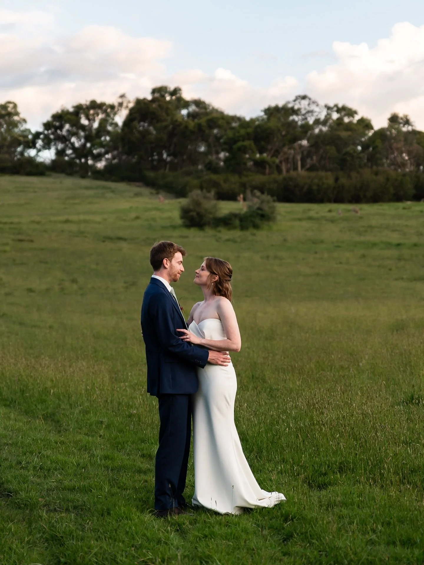 KELLEN &amp; MICHAEL 🌿💘
Their day was about bringing together all their family and friends (Kellen&rsquo;s family traveled all the way from the US!) to catch up, celebrate and dance the night away!

Their ceremony and reception was so beautifully s