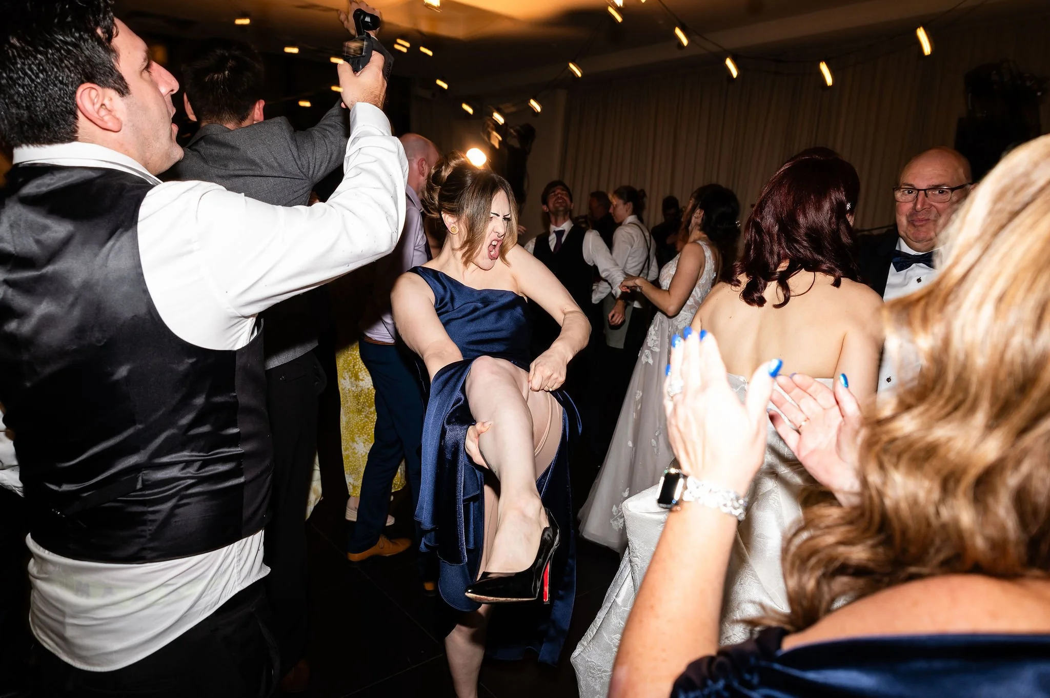CarlaJessWedding_27June2026_Montsalvat-LeondaByTheYarra_NikkiRussianPhotography_SneakPeeks-137.jpg