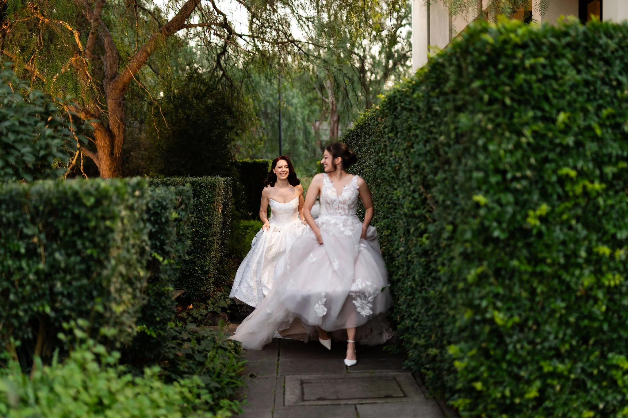 CarlaJessWedding_27June2026_Montsalvat-LeondaByTheYarra_NikkiRussianPhotography_SneakPeeks-92.jpg