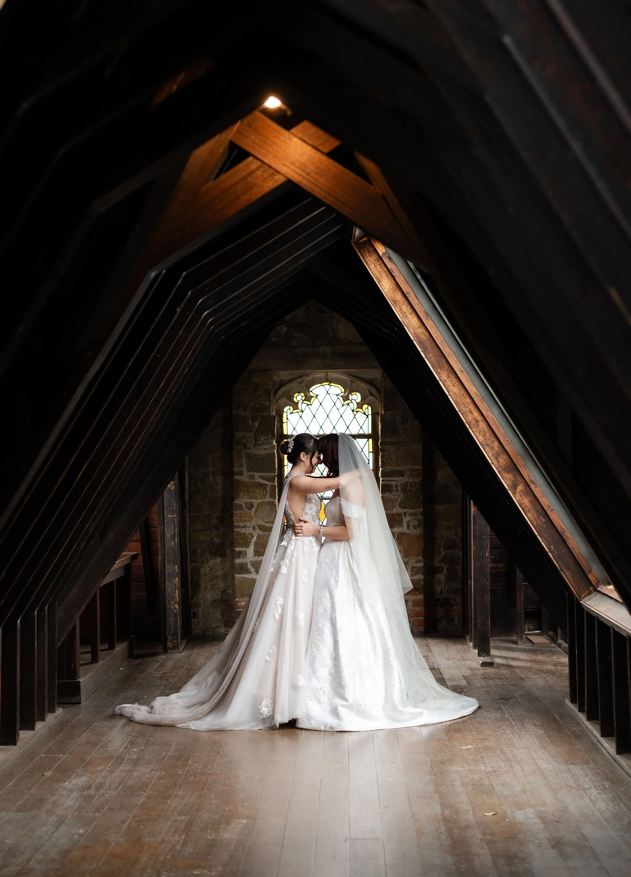 CarlaJessWedding_27June2026_Montsalvat-LeondaByTheYarra_NikkiRussianPhotography_SneakPeeks-68.jpg