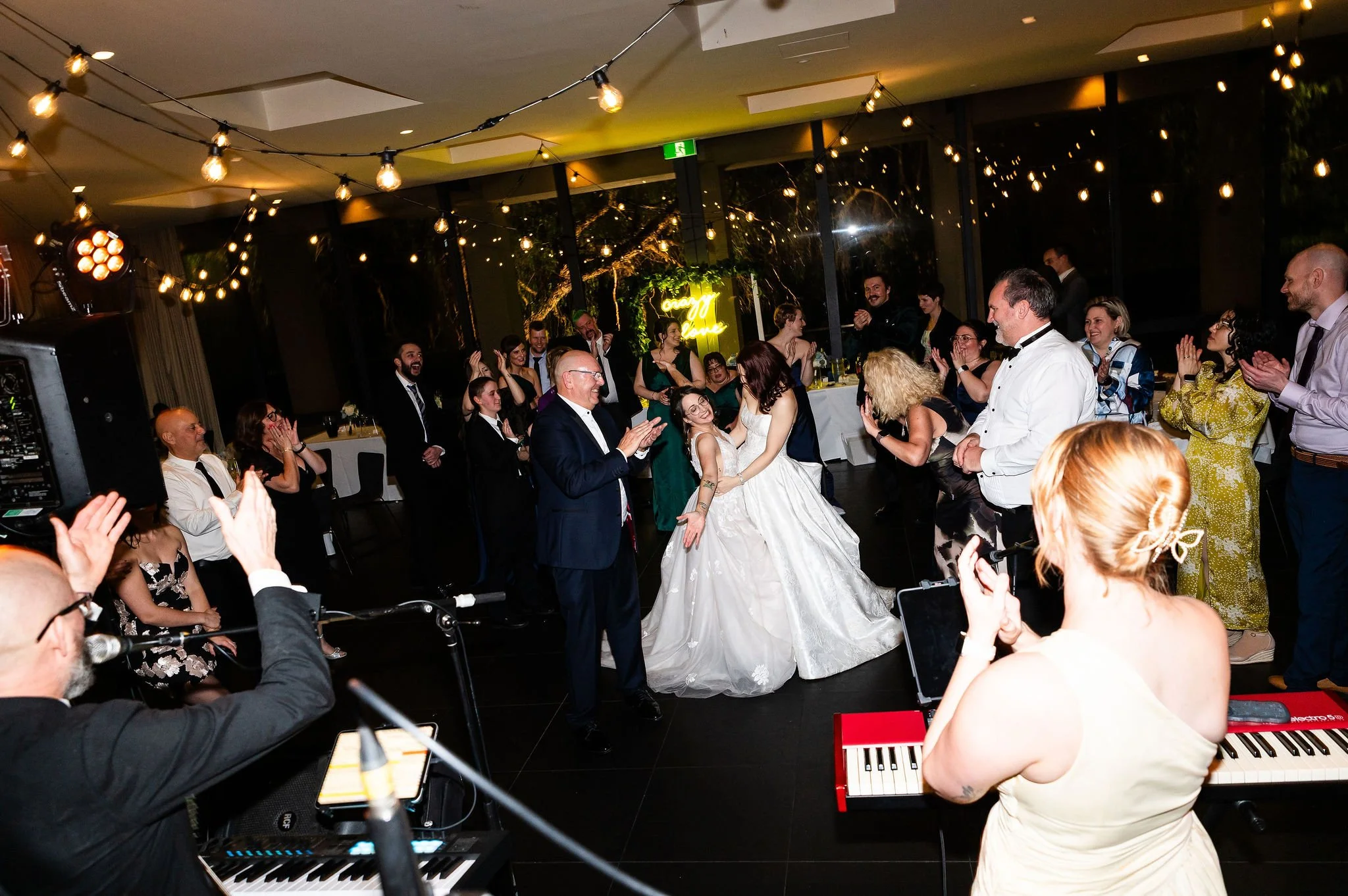 CarlaJessWedding_27June2026_Montsalvat-LeondaByTheYarra_NikkiRussianPhotography_SneakPeeks-161.jpg