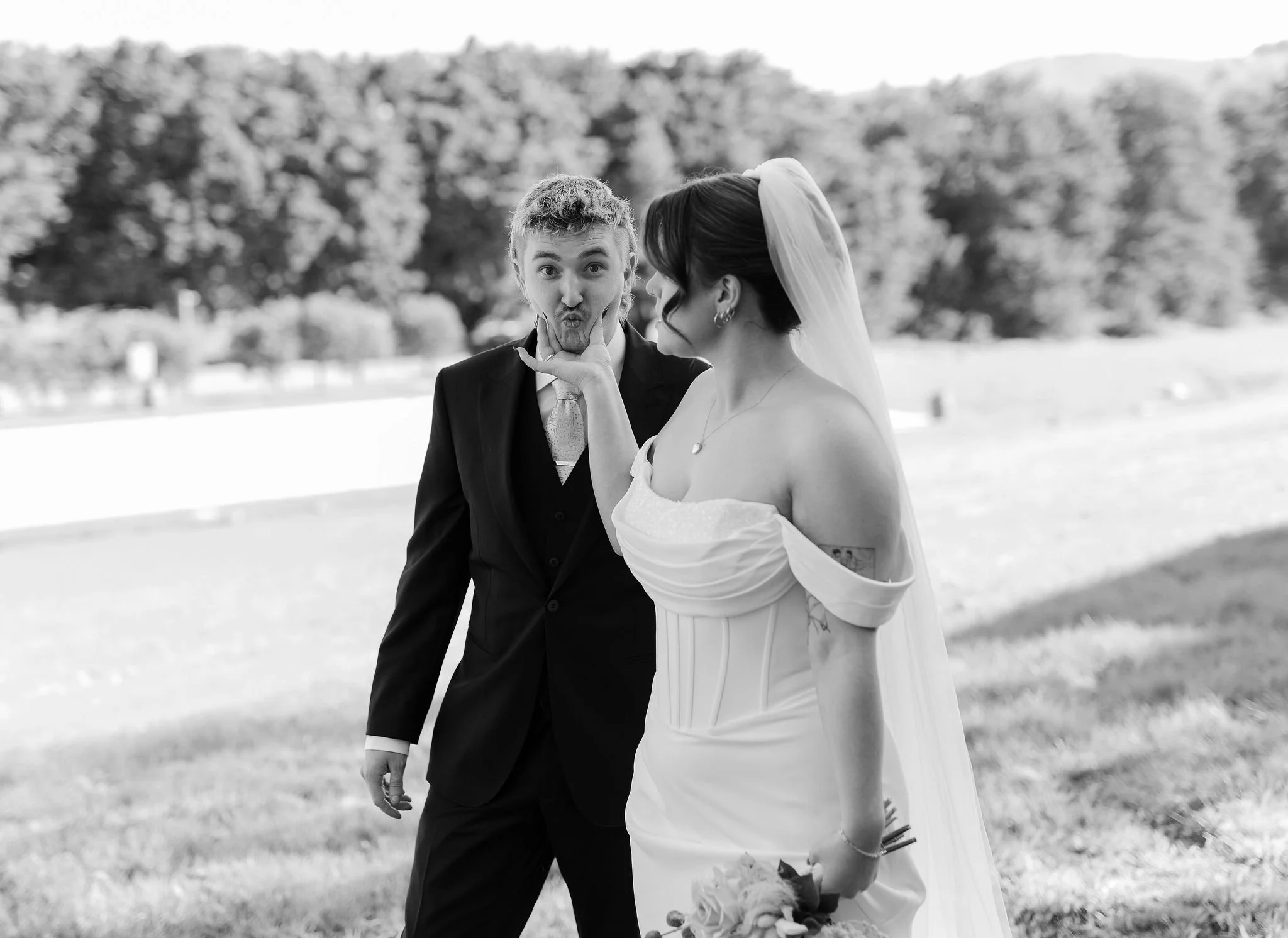 AbbeyandBrodie_11September2026_BalgownieEstate_NikkiRussianPhotography_SNEAKPEEKS-7.jpg
