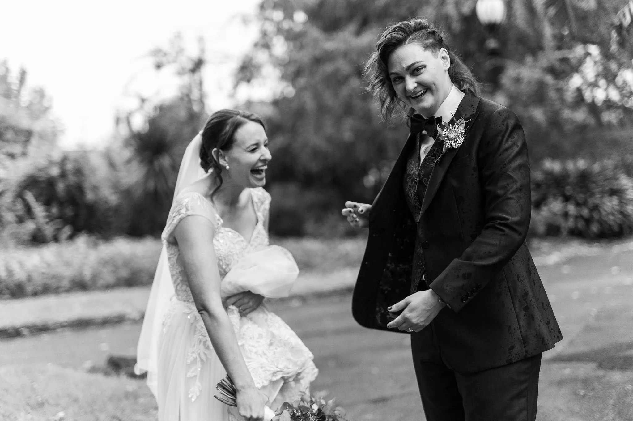 JessandSarah_09May2026_AlexandraGardens_NikkiRussianPhotography-SneakPeeks-41.jpg