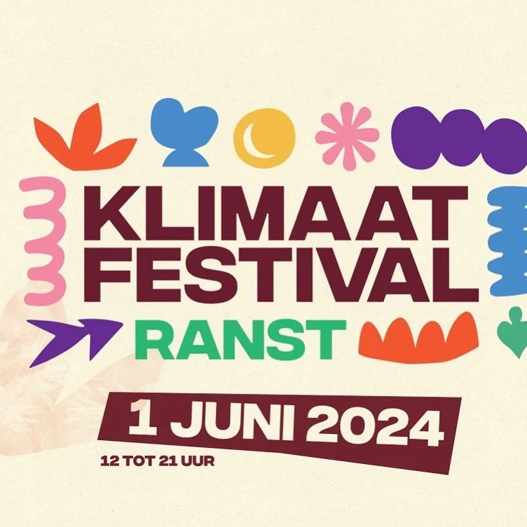 Morgen - zaterdag 1 juni - spelen we vanaf 19u45 op het @klimaatfestivalranst! Vier fijne bands en een hoop workshops en stands om uw ecologische voetafdruk mee te verkleinen. Heuj! 🌳 Allemaal op het ‘Engels Kamp’ aan de Van den Nestlaan