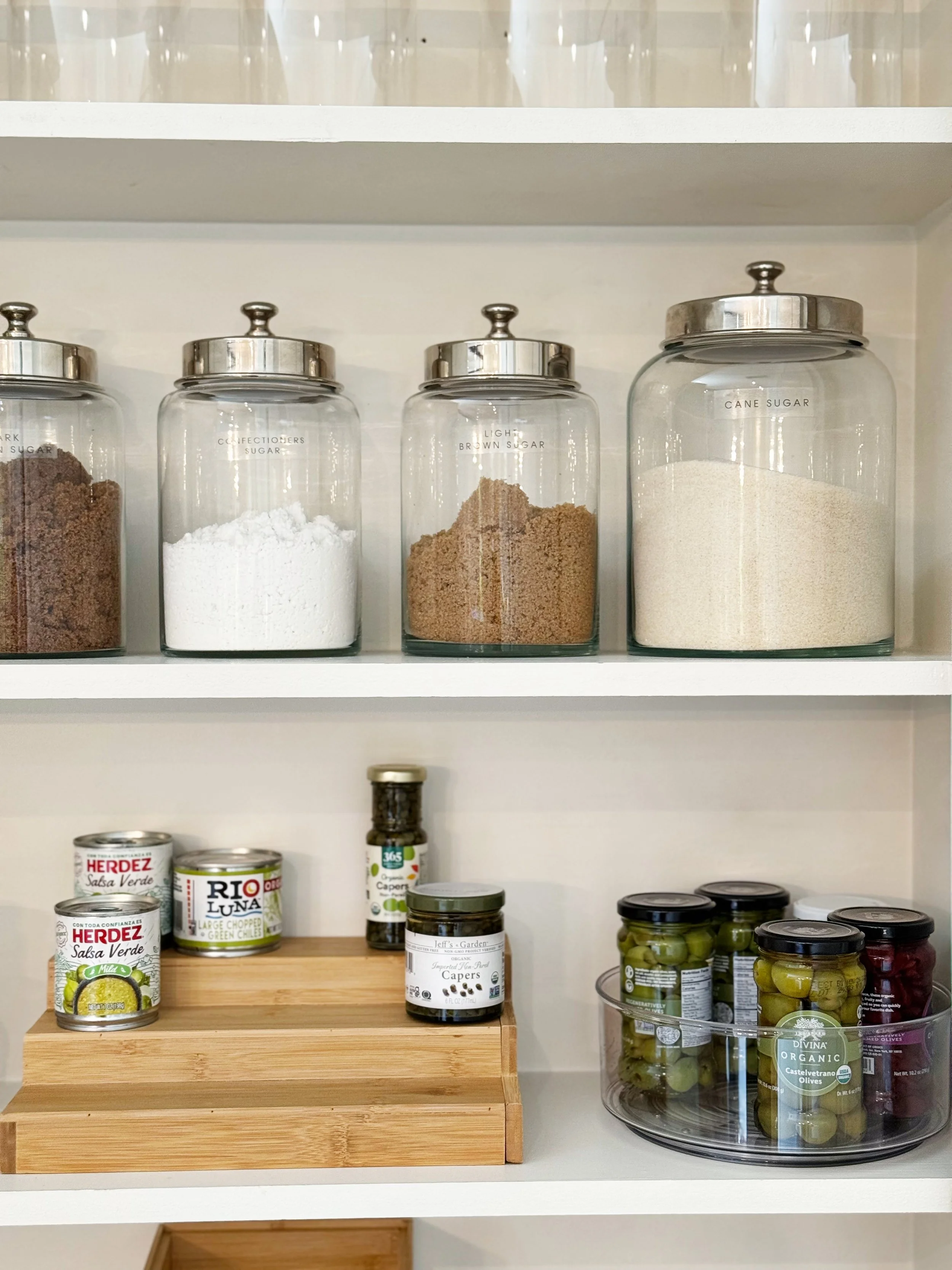 BATHROOM ORGANIZATION