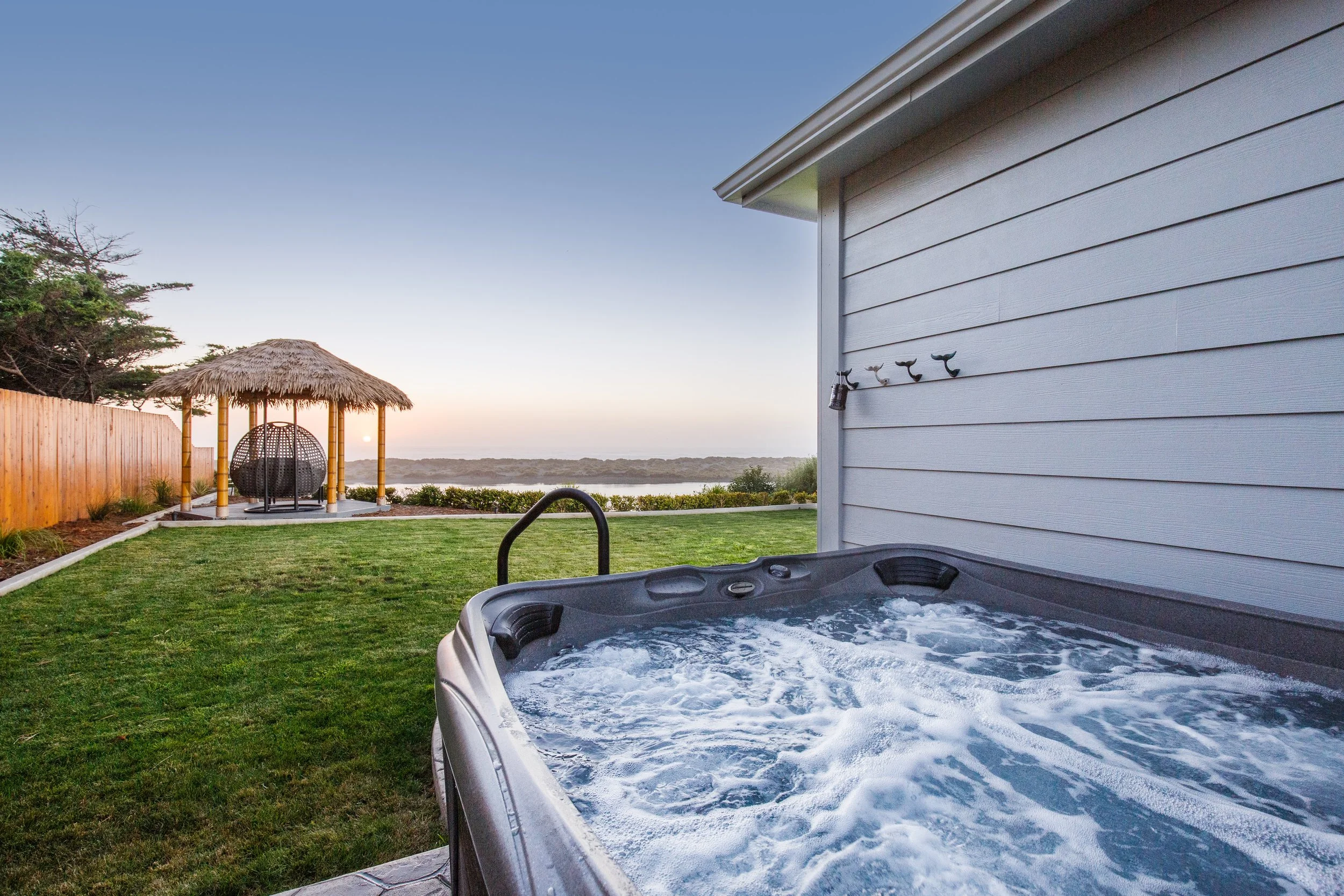 About 1 — Crown Jewel Vacation Rentals