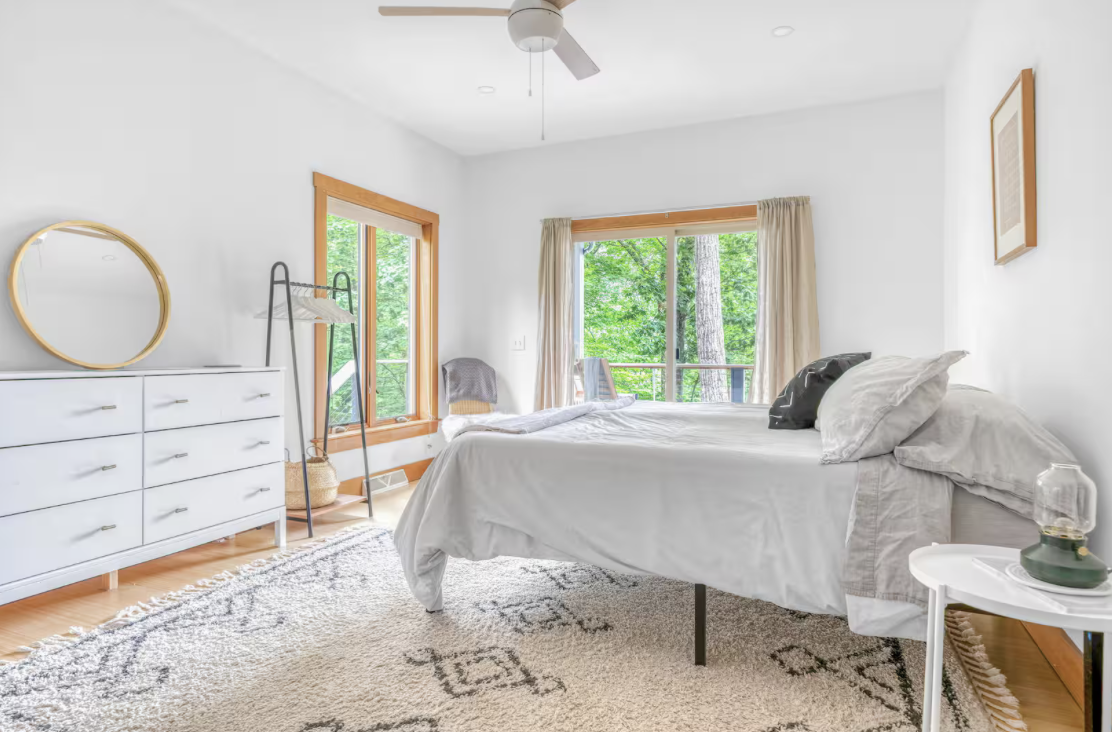 Bedroom 1.png