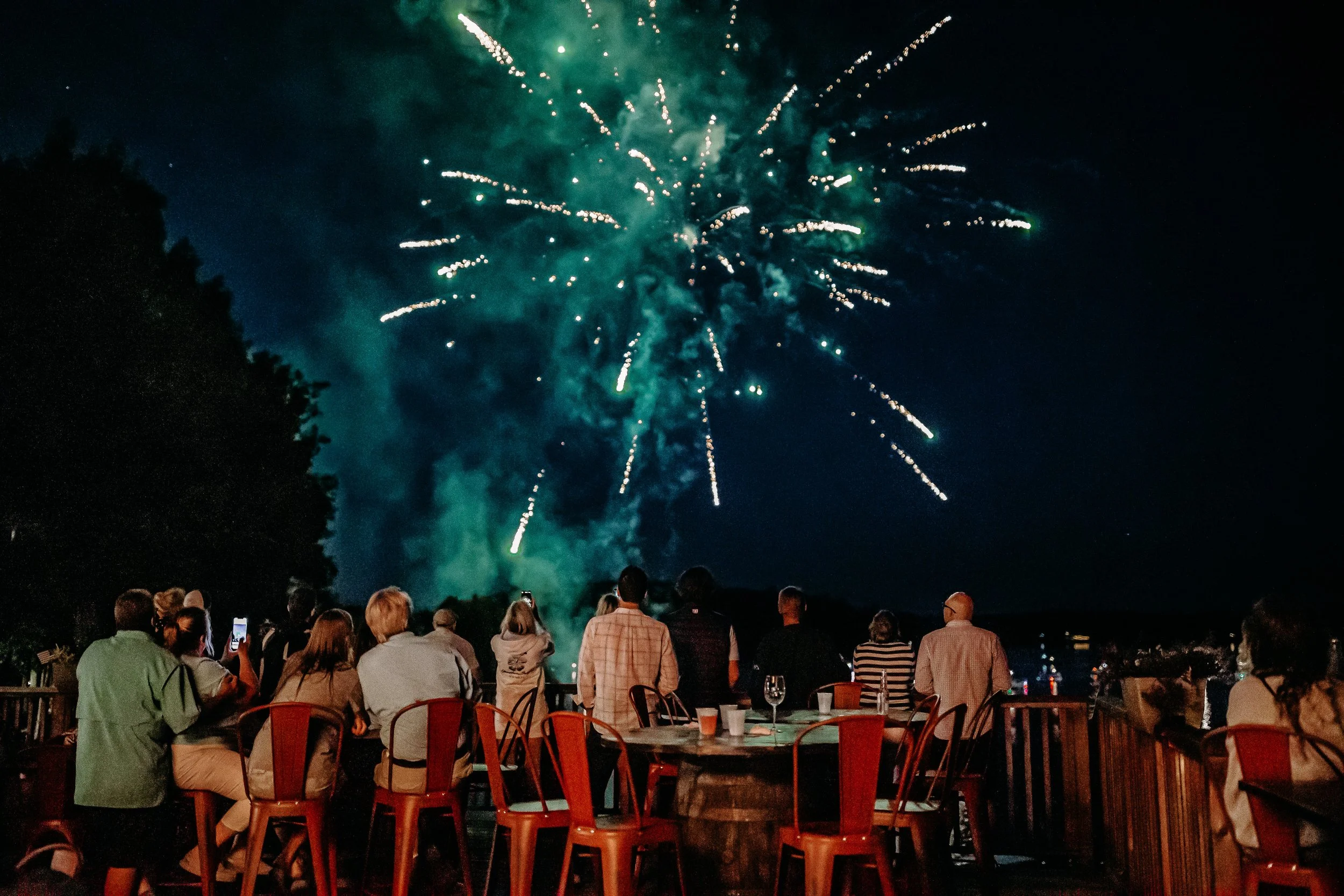 Memorial Weekend: Beach Bonfire, Live Music & Fireworks