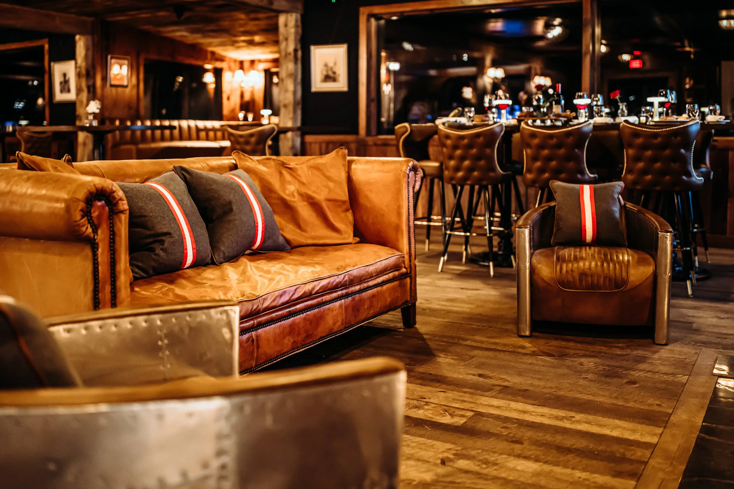 Cocktails & Live Music feat. Seth James