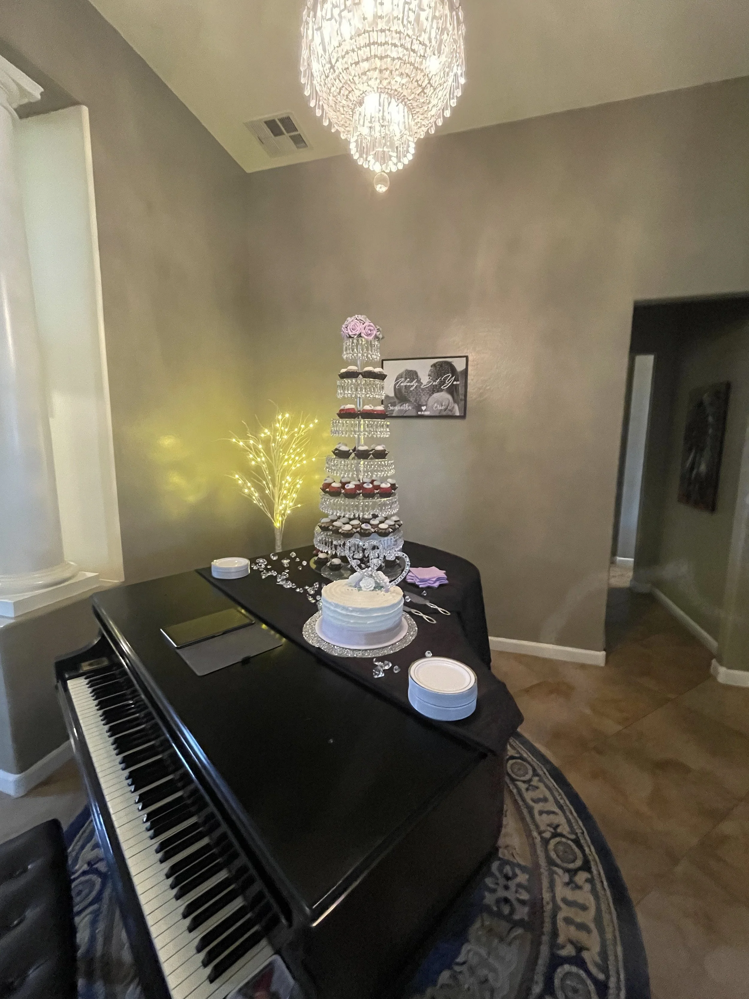 Krould wedding cake.JPG