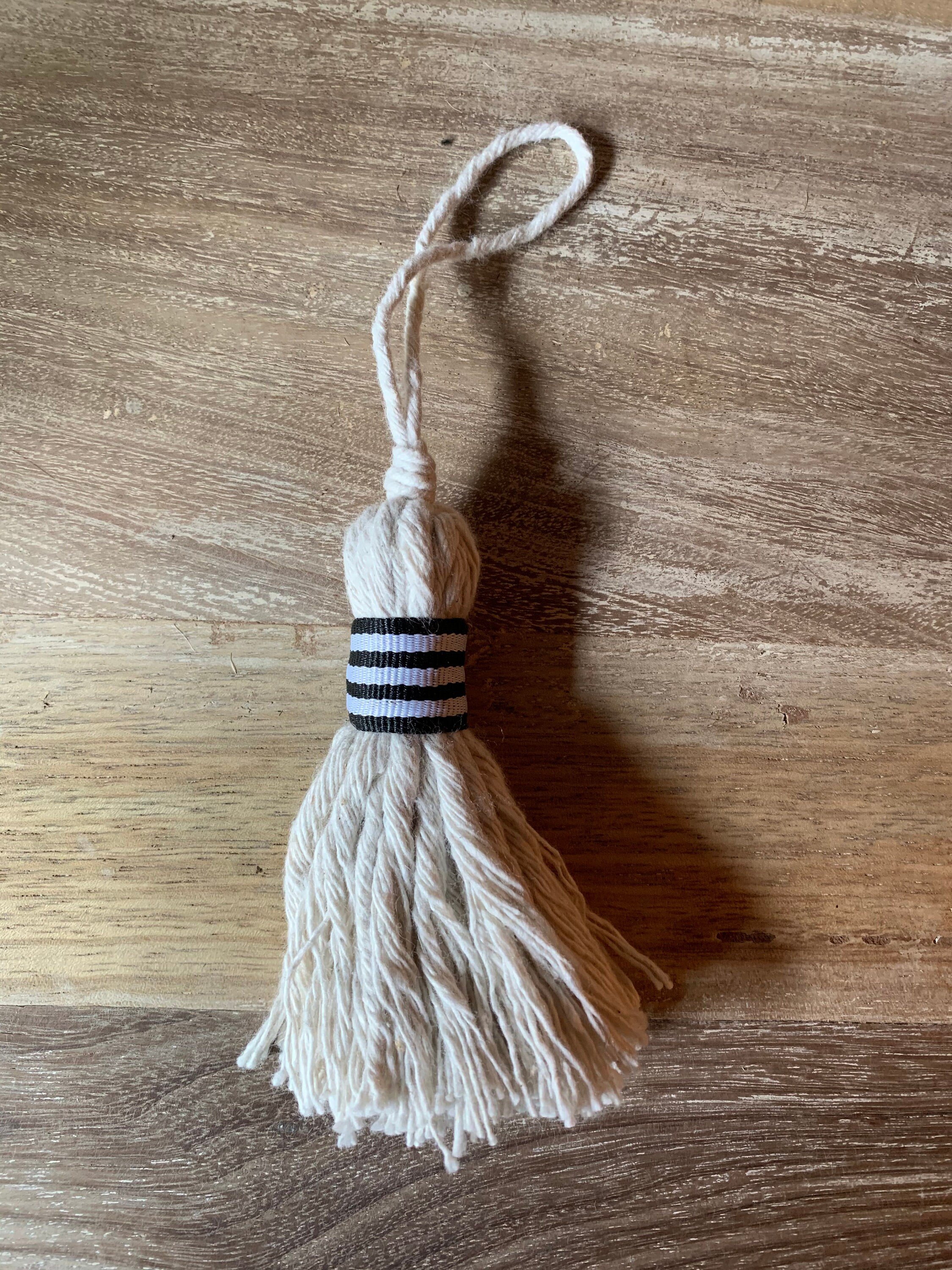 https://i.etsystatic.com/15751424/r/il/0bc50a/3024055775/il_fullxfull.3024055775_kxke.jpg