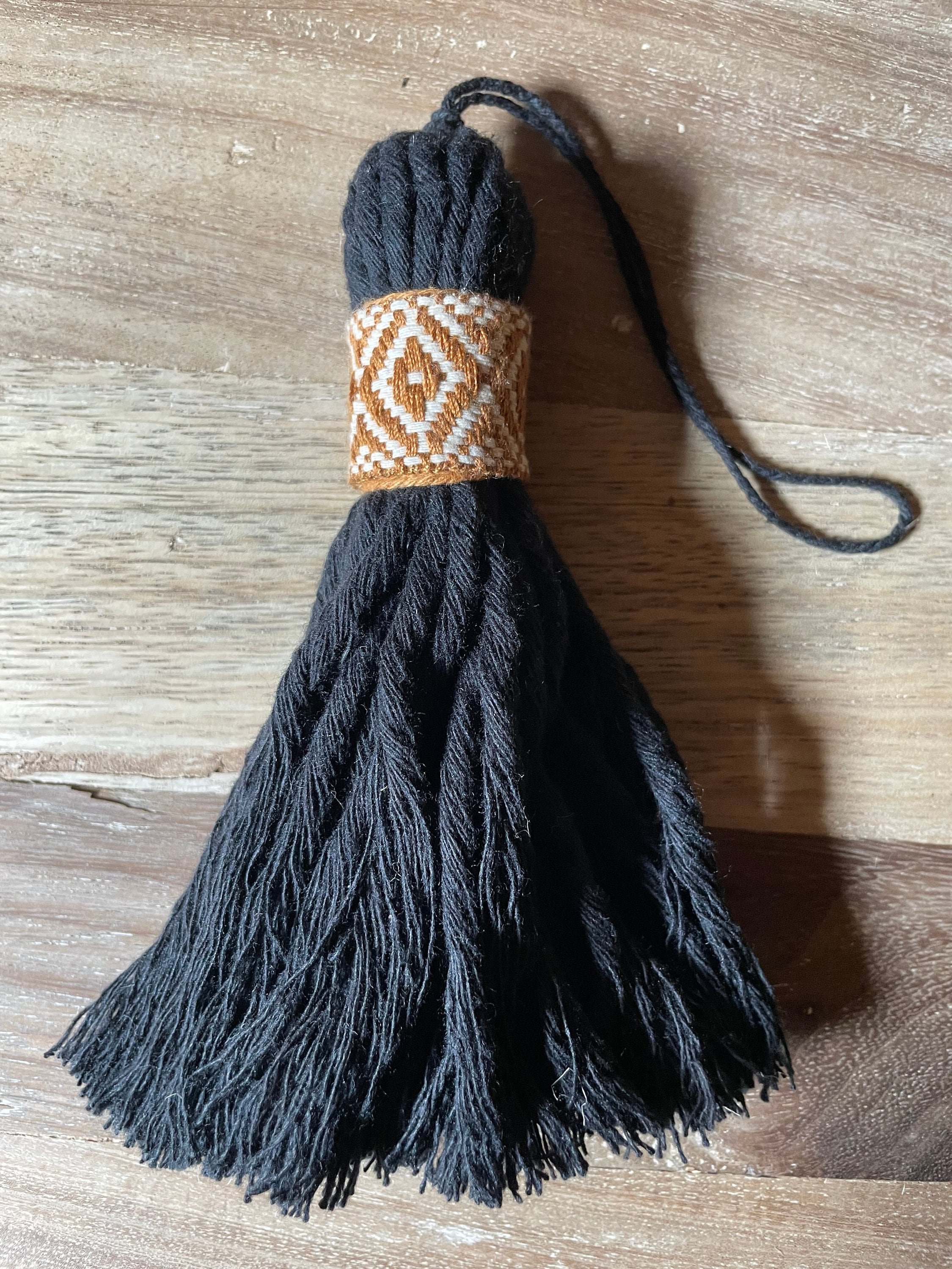 https://i.etsystatic.com/15751424/r/il/d28ee4/3881943709/il_fullxfull.3881943709_c81s.jpg