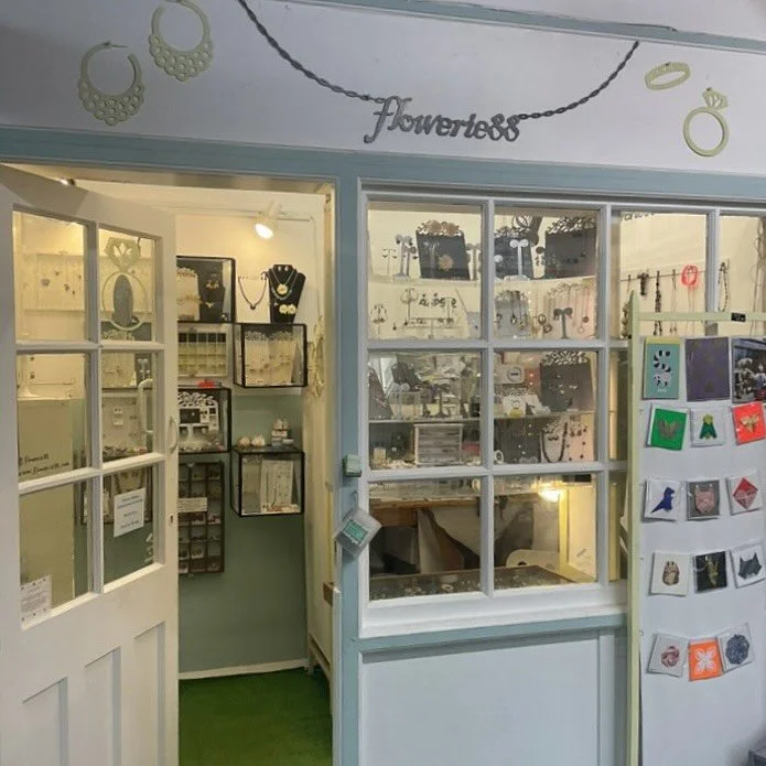 Come down to Wood Street Indoor Market to visit @flowerie88. Handmade jewellery bespoke/ commissions/ repairs / alterations welcome ! Bring in unworn / broken jewellery to be transformed into your dream jewellery✨Holiday Opening hours wed-sat 11-4pm 
