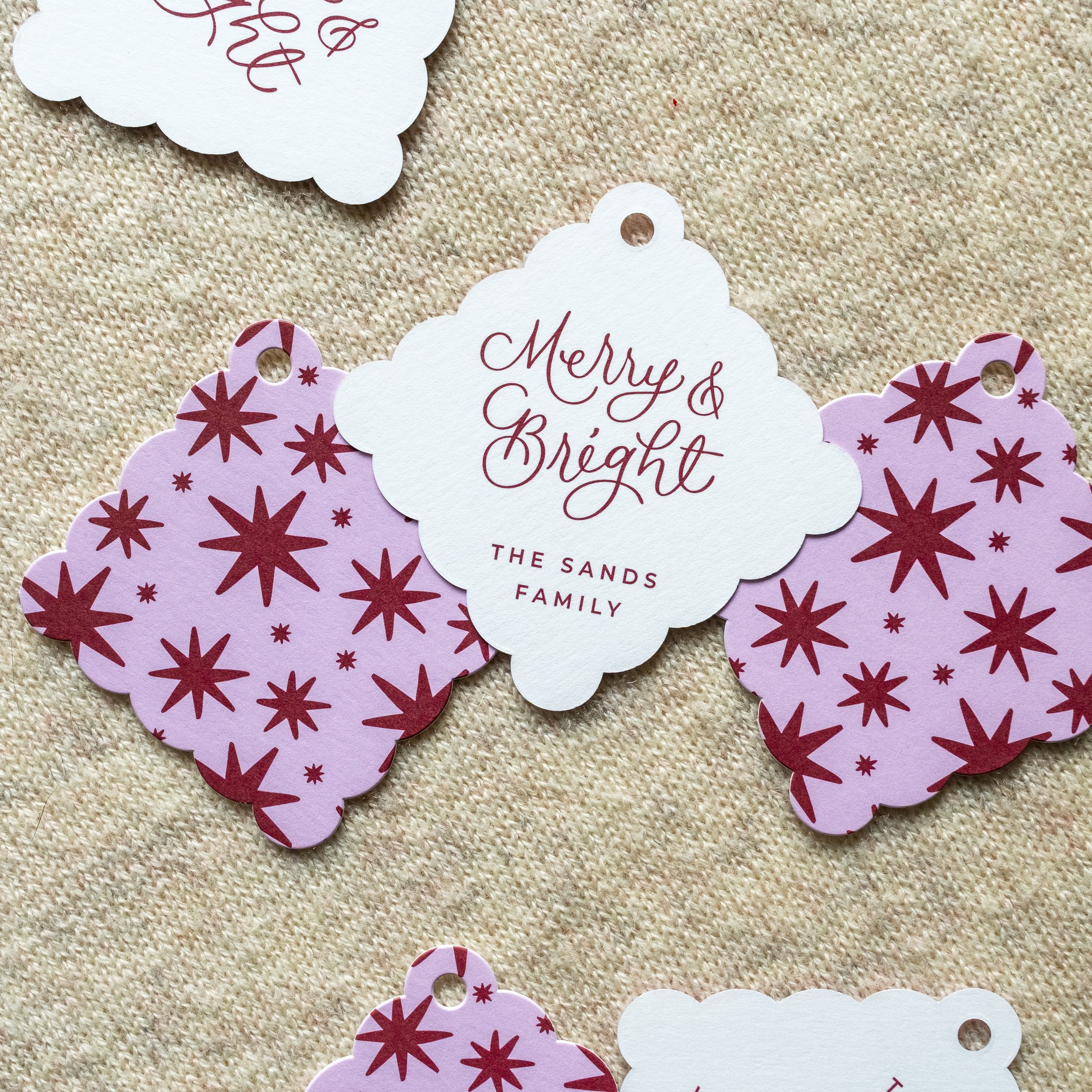 2025 | Merry & Bright Scallop Gift Tags