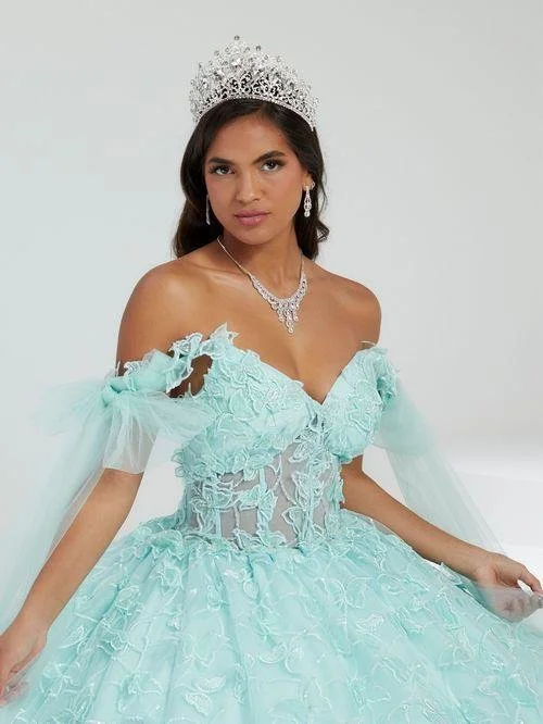 26062  Casa Grande Quinceaera & Formalwear