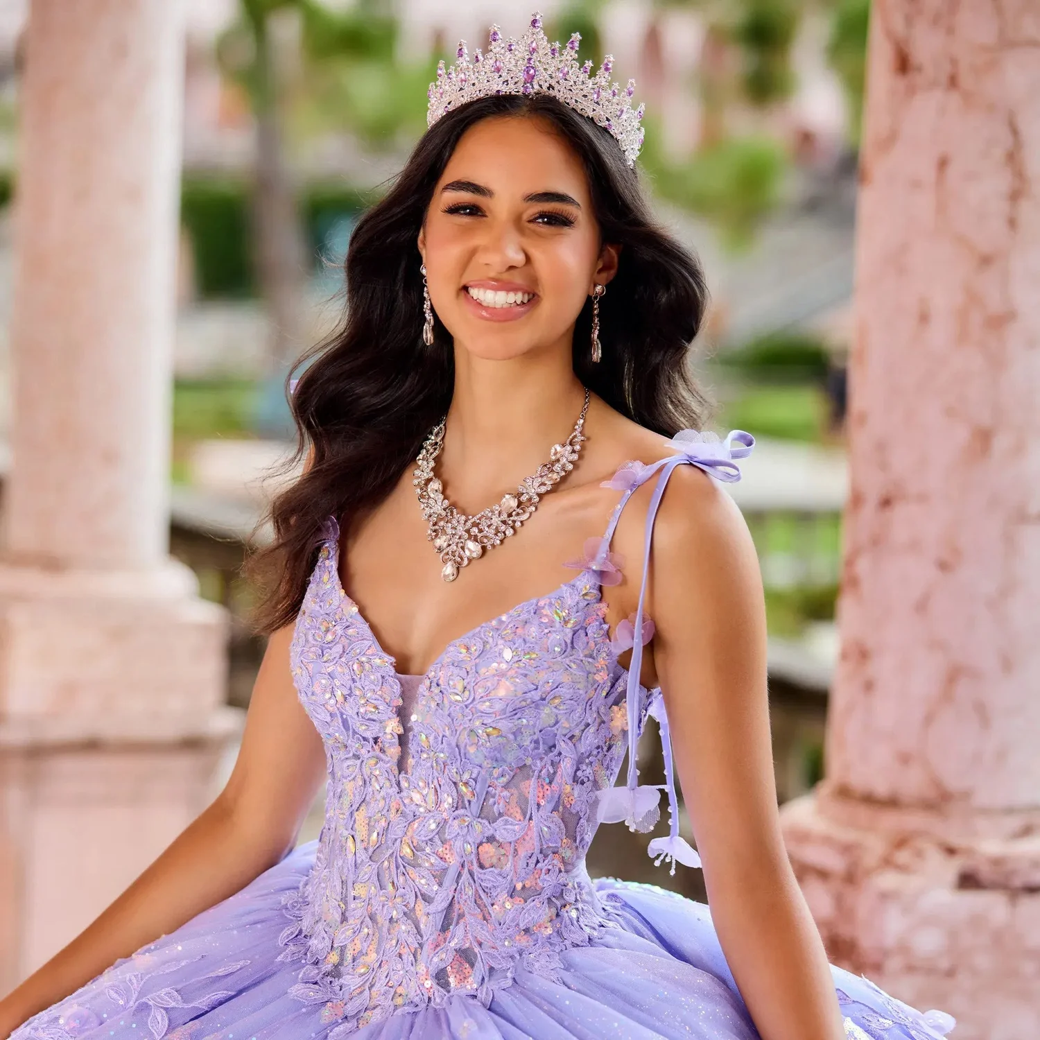 PR30157 — Casa Grande Quinceañera & Formalwear
