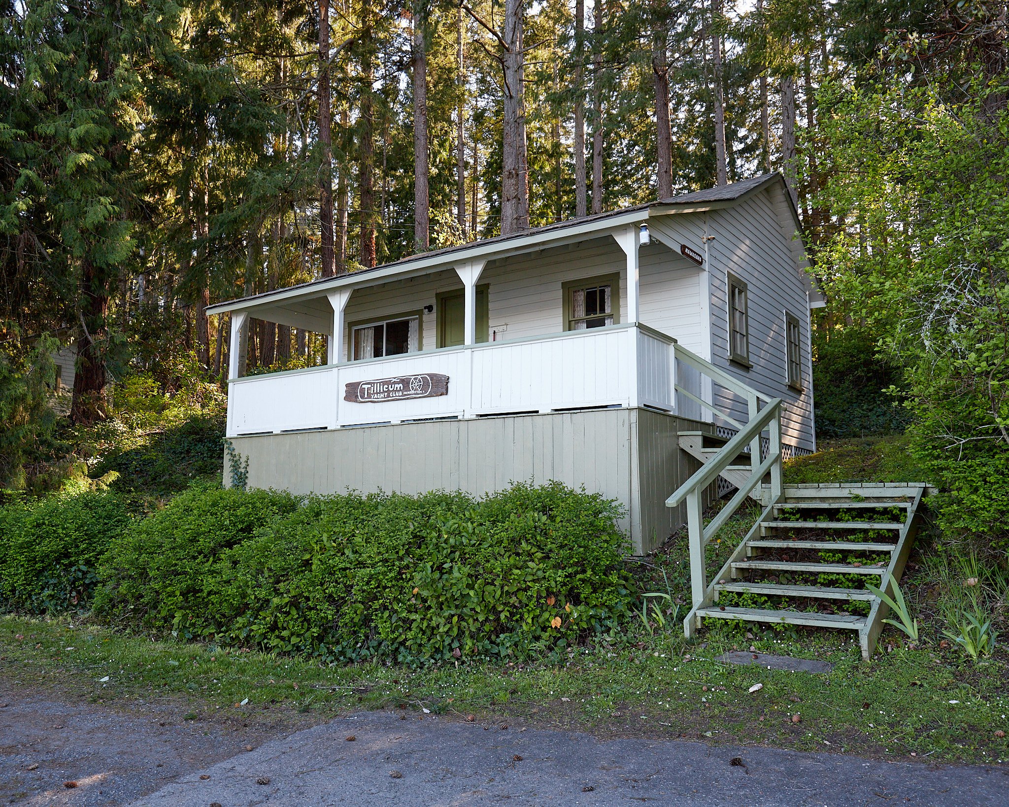 Cottages for Rent in Ladysmith — Tillicum Seaside Resorts